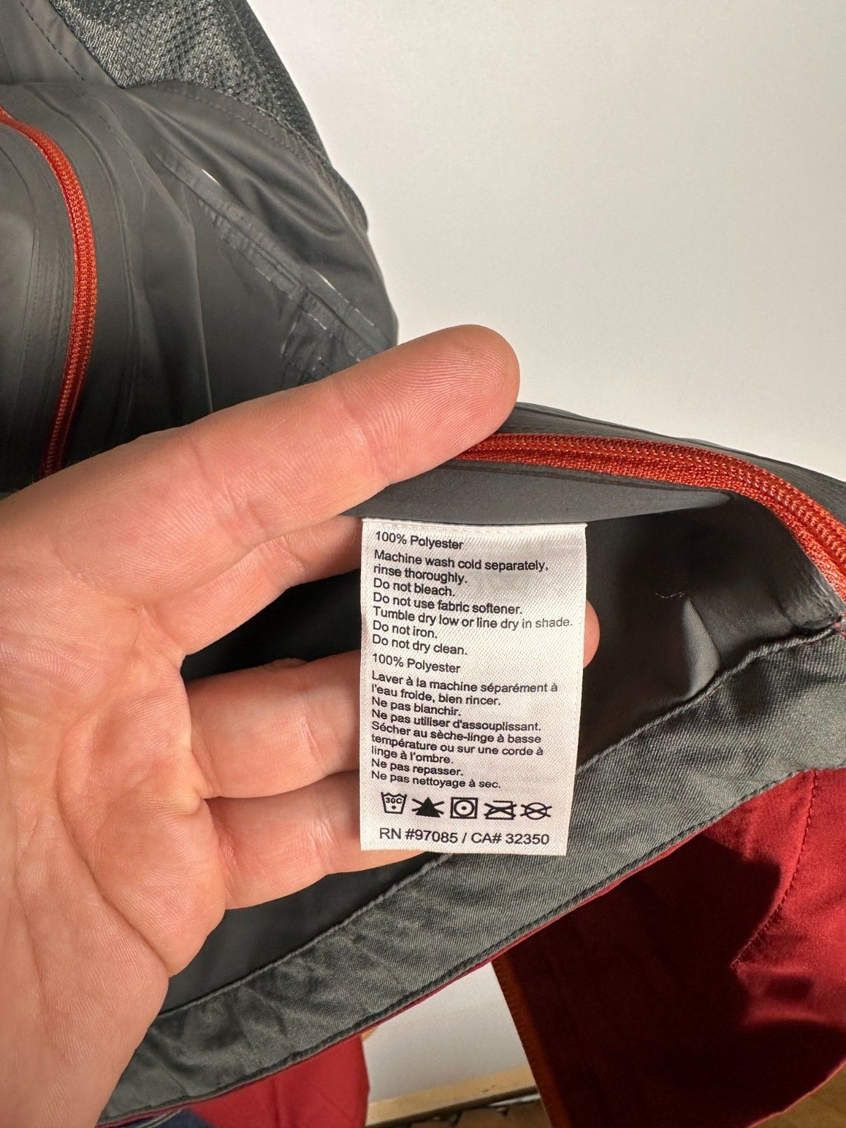 Outdoor Research Outdoor Research Foray Gore-Tex Jacket Waterproof Red Size S Size US S / EU 44-46 / 1 - 12 Thumbnail