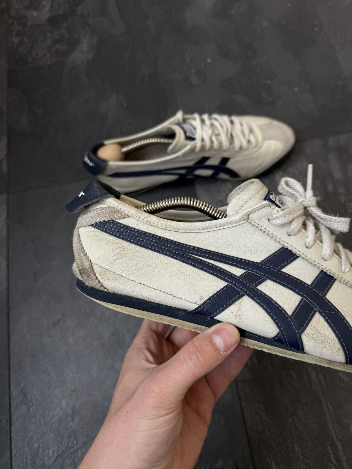Asics × Vintage Vintage rare low top asics onitsuka tiger kill bill 90s Size US 9 / EU 42 - 2 Thumbnail