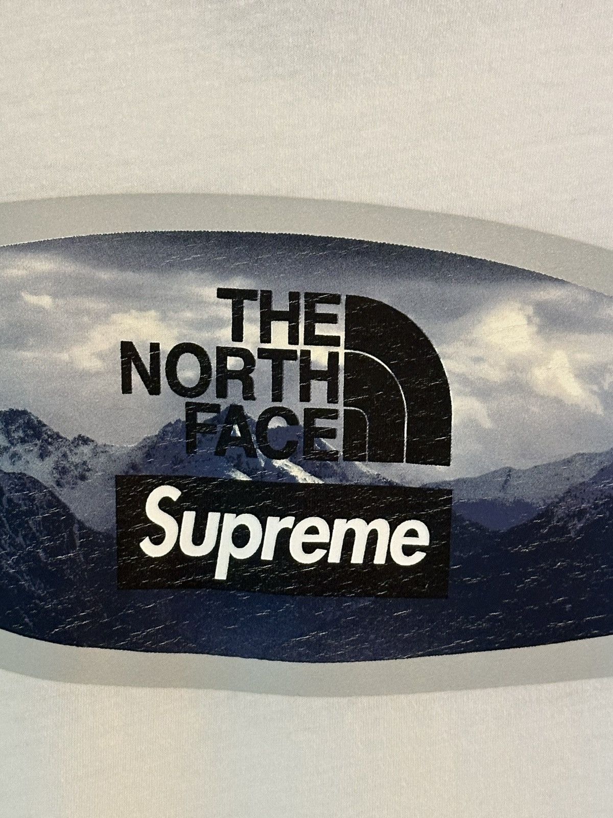 Supreme × The North Face Supreme The North Face Mountains Tee Size US L / EU 52-54 / 3 - 3 Thumbnail