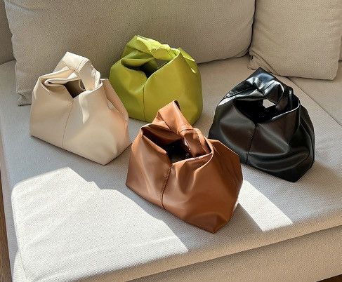 Japanese Brand Huskycat Korean all match cloud bag Size ONE SIZE - 3 Thumbnail