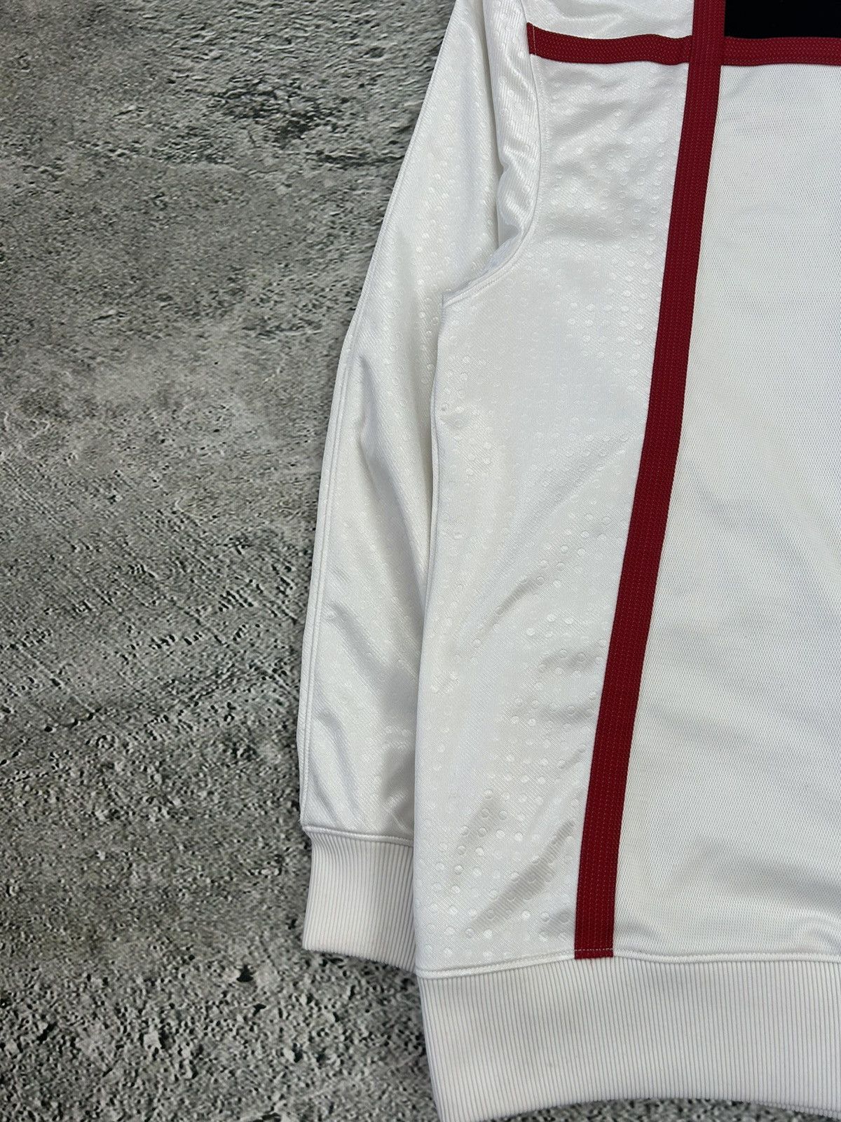 Jordan Brand × Vintage Jordan track jacket zip sweatshirt vintage 2000s white Size US L / EU 52-54 / 3 - 10 Thumbnail