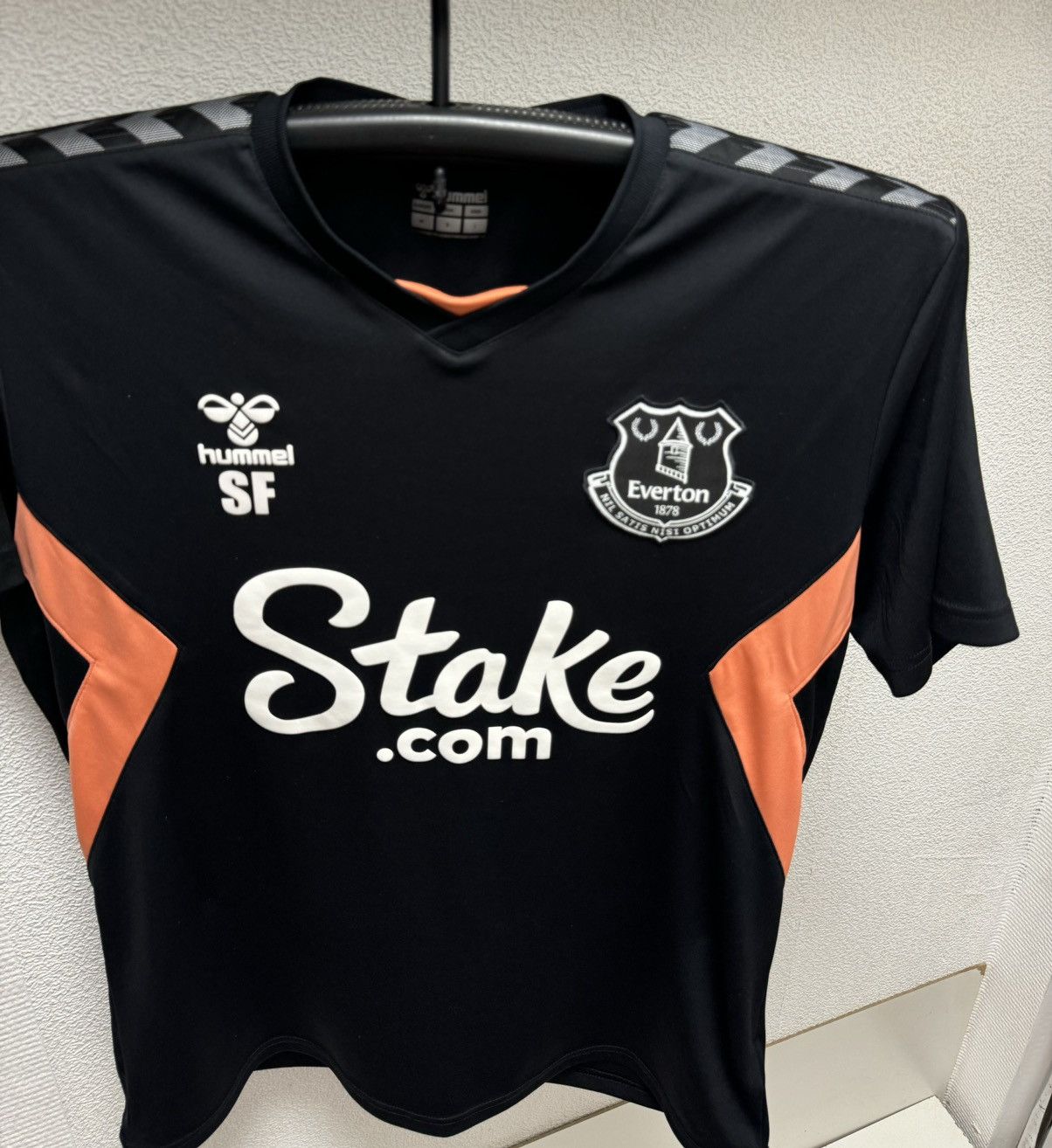 Hummel Everton hummel soccer jersey Stake SF M sz APL Size US M / EU 48-50 / 2 - 5 Thumbnail