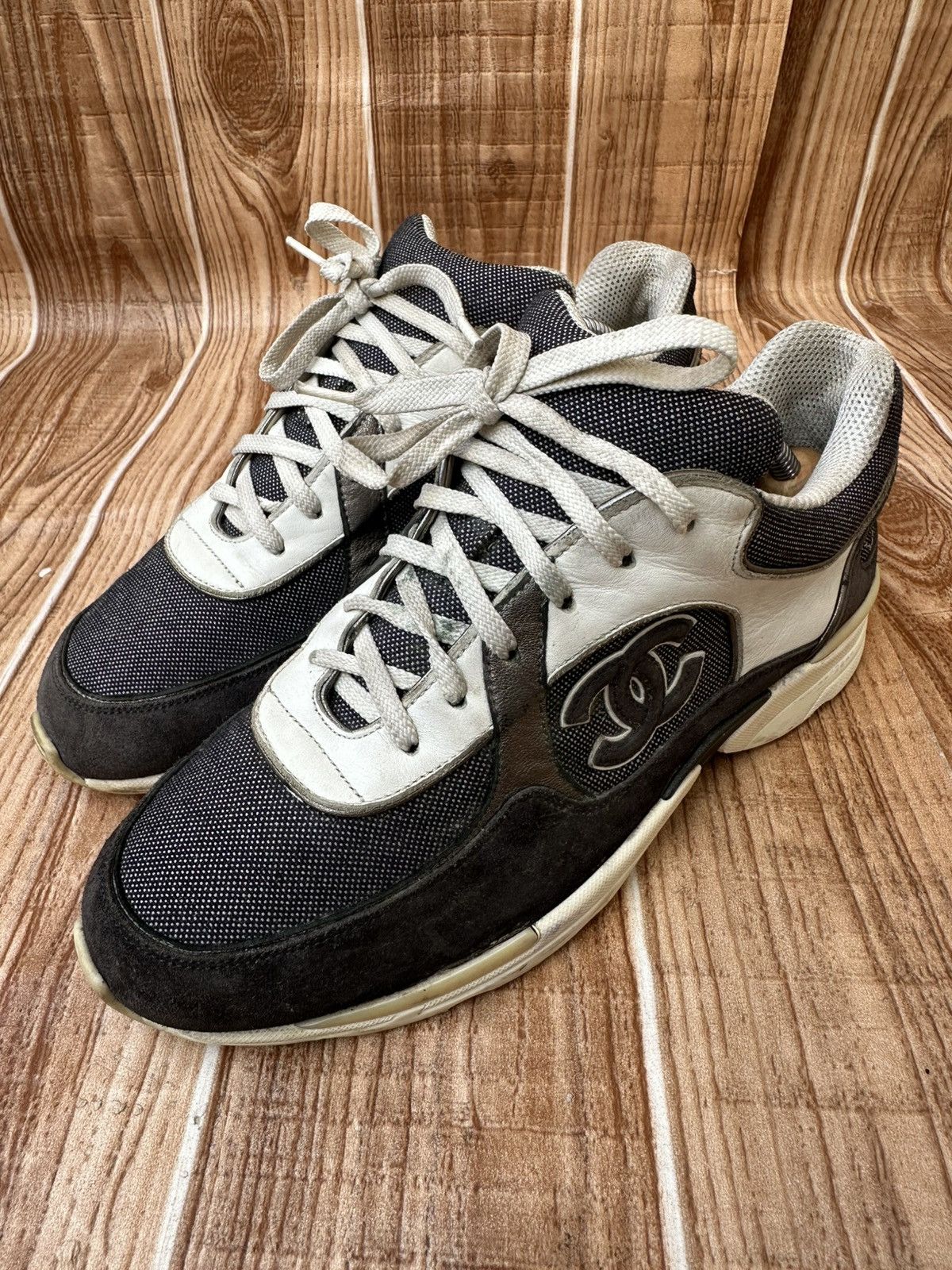 Chanel Chanel CC Logo Trainers Black Gray Low top Sneaks Size US 6.5 / EU 39-40 - 6 Thumbnail