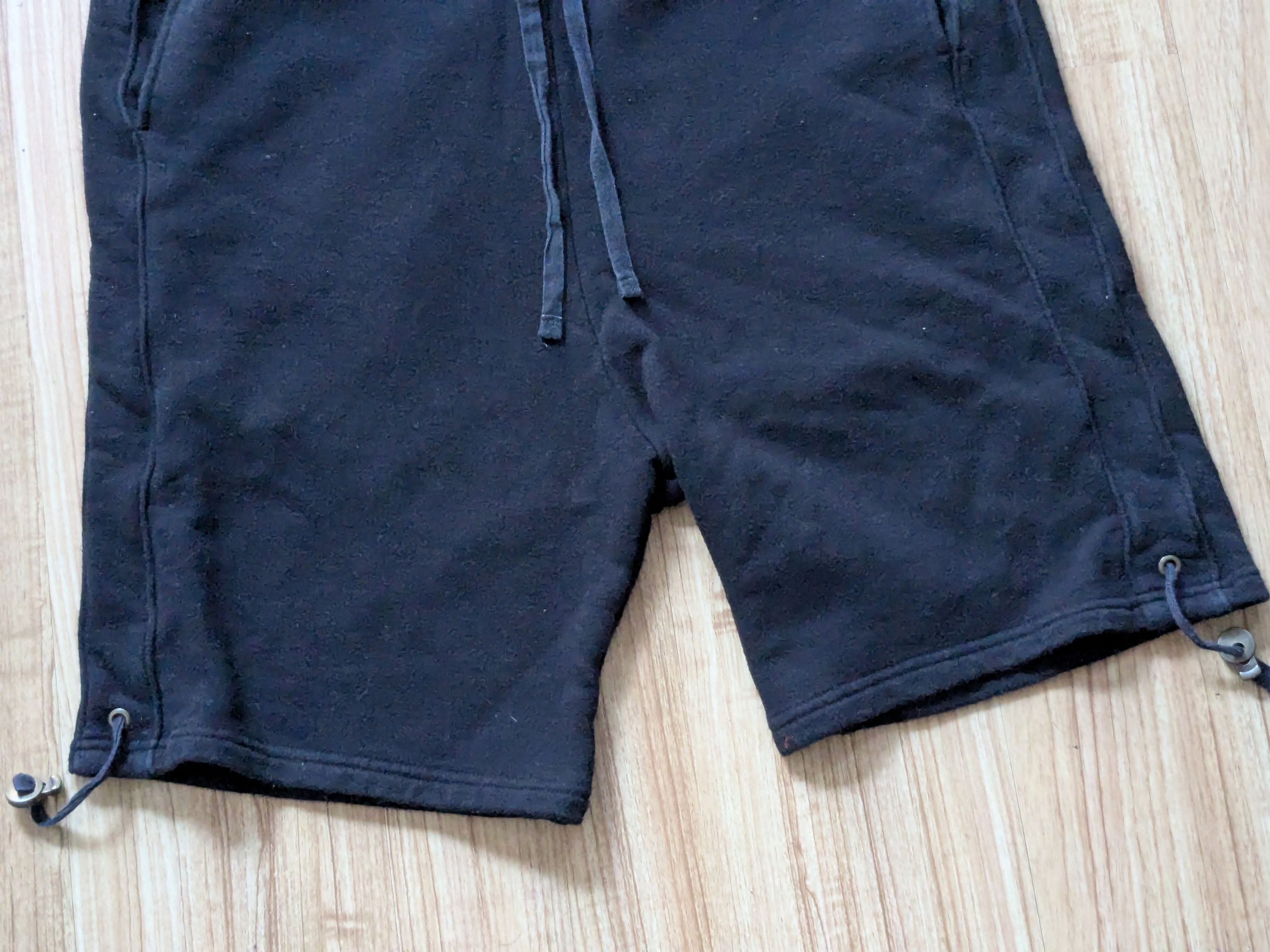 Robert Geller Robert Geller Sweatshorts Black Cotton Medium Cotton Japan Size US 30 / EU 46 - 2 Thumbnail