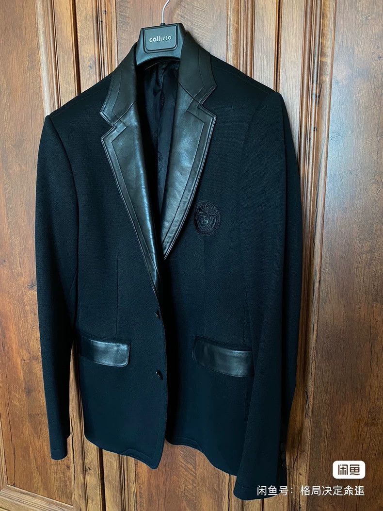 Versace Versace Top limited edition single jacket Size US S / EU 44-46 / 1 - 3 Thumbnail