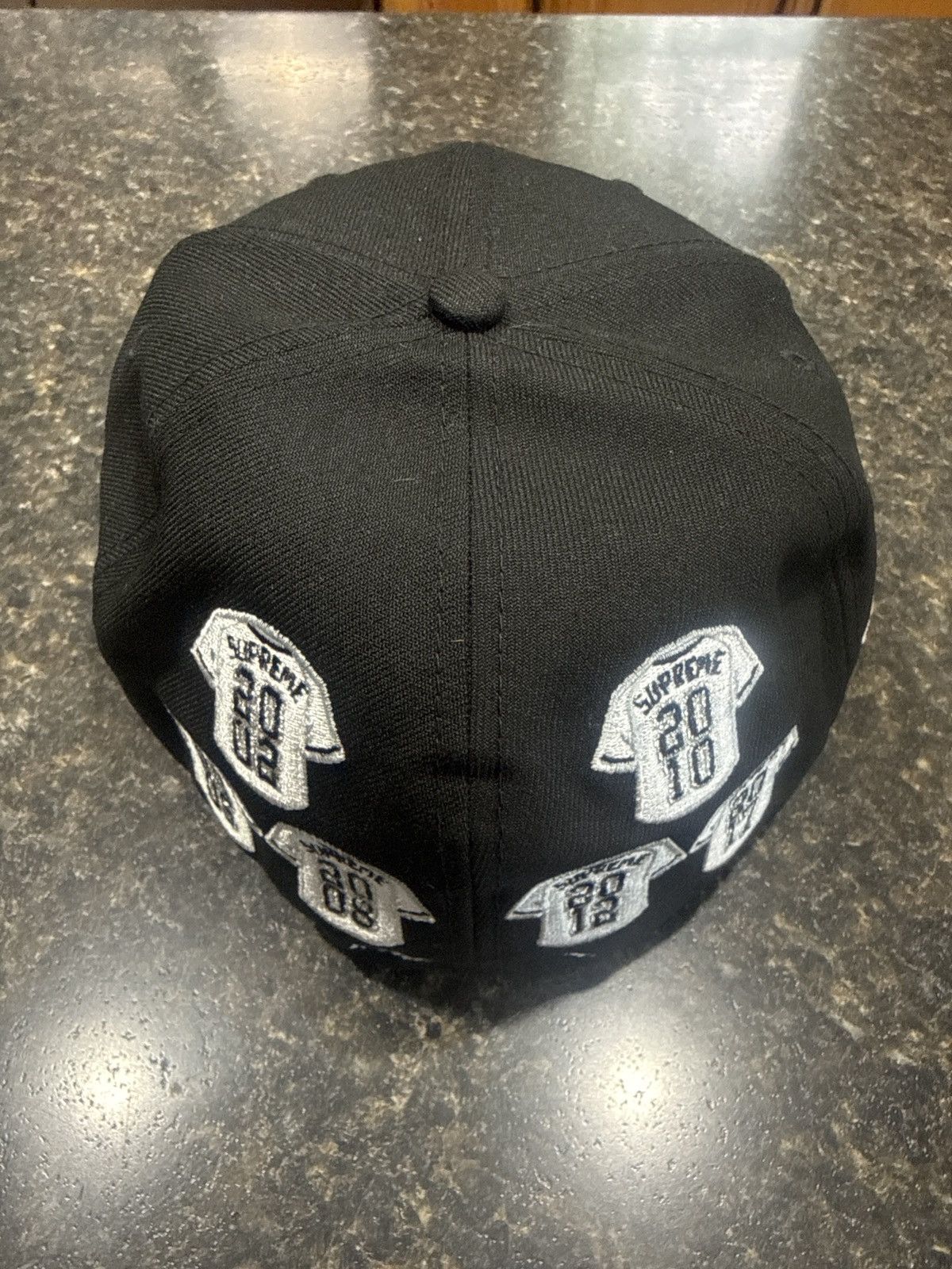 MLB × New Era × Supreme Supreme Jerseys Box Logo New Era Fitted Hat Size ONE SIZE - 3 Thumbnail