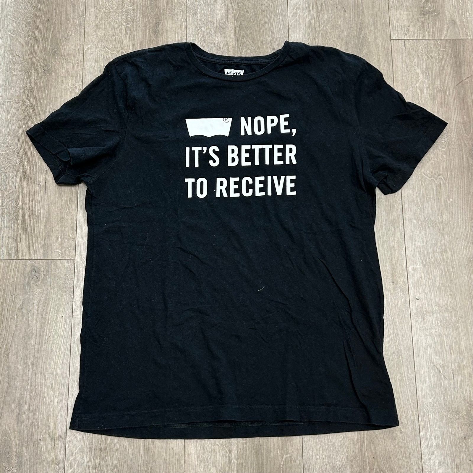 Levi's Levi’s Holiday Special Better to Receive Employee Tee Shirt Size US L / EU 52-54 / 3 - 1 Thumbnail