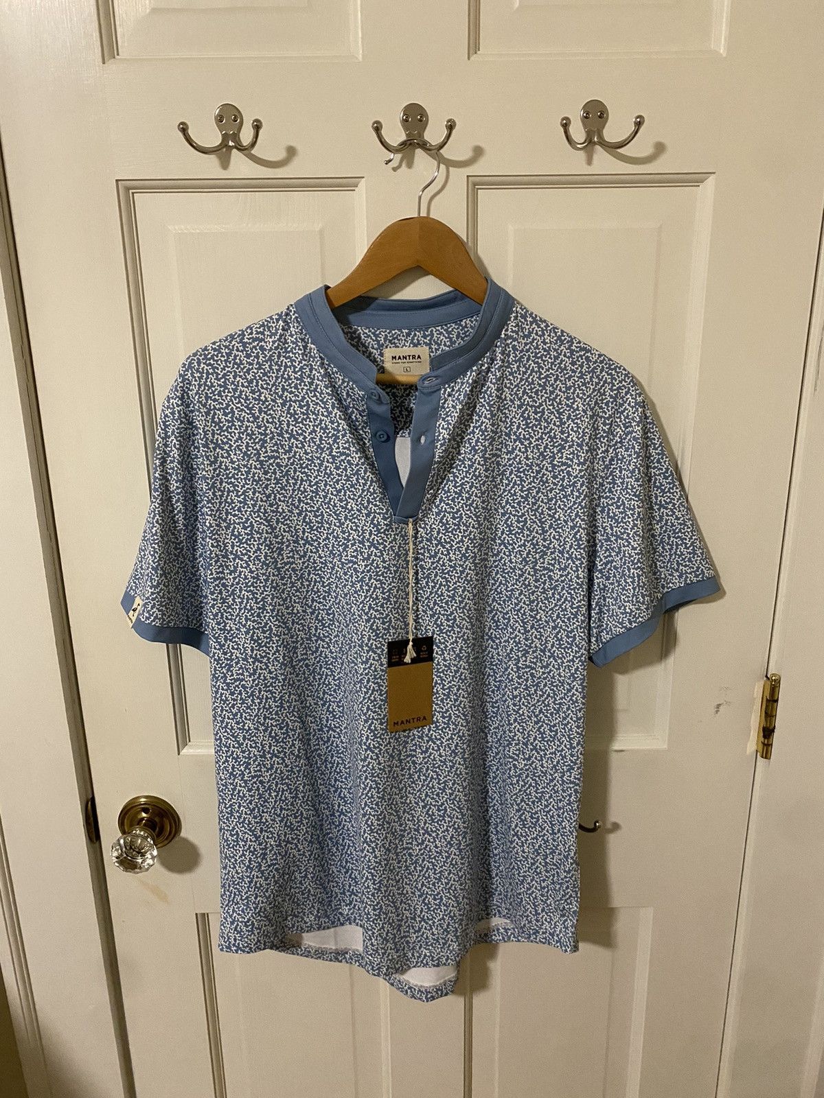 Other Blue white catalyst polo by Mantra Size US L / EU 52-54 / 3 - 1 Thumbnail