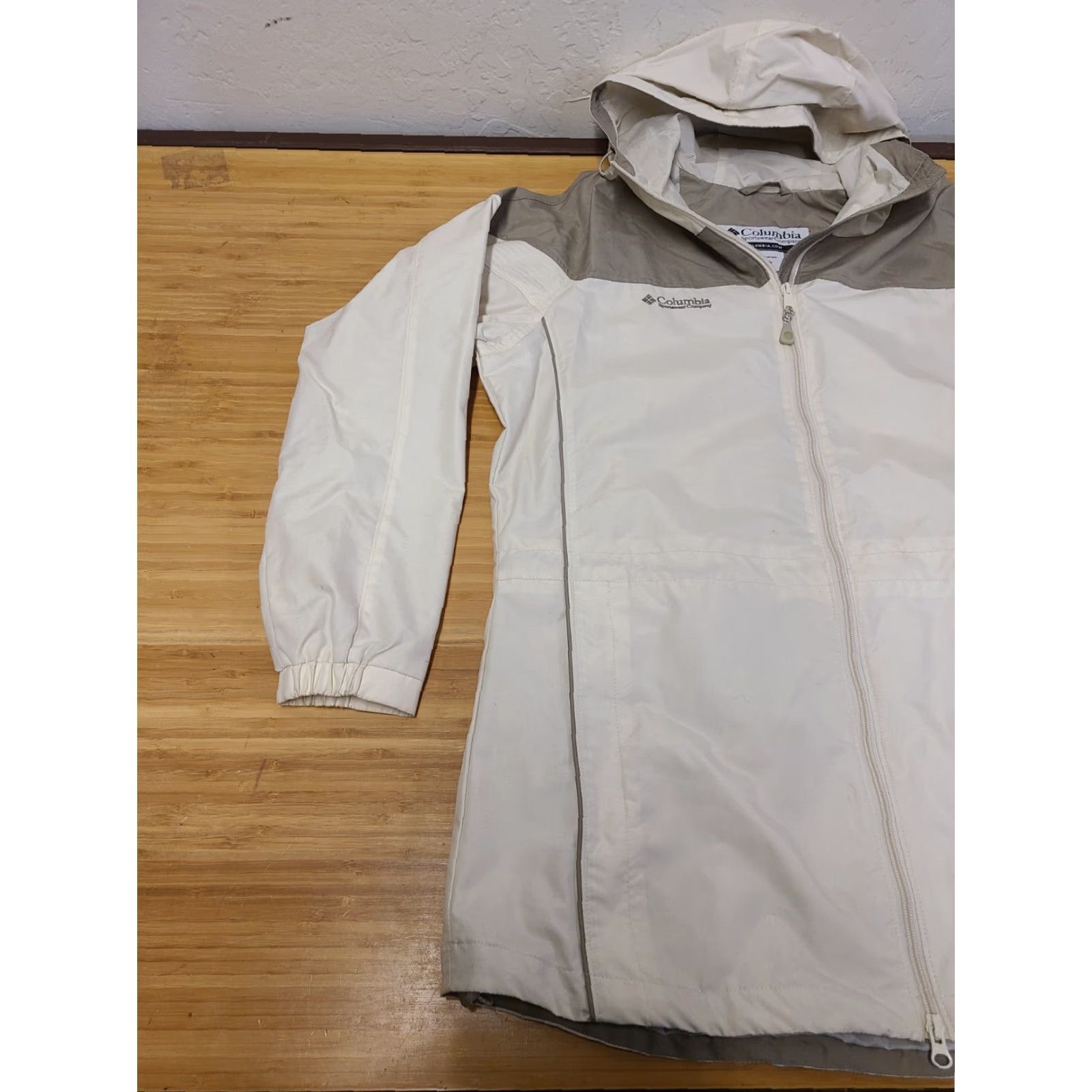 Vintage Columbia Jacket Womens Large Tan Full Zip Hooded Pockets All Seasons Outdoor Nylon Size L / US 10 / IT 46 - 4 Thumbnail