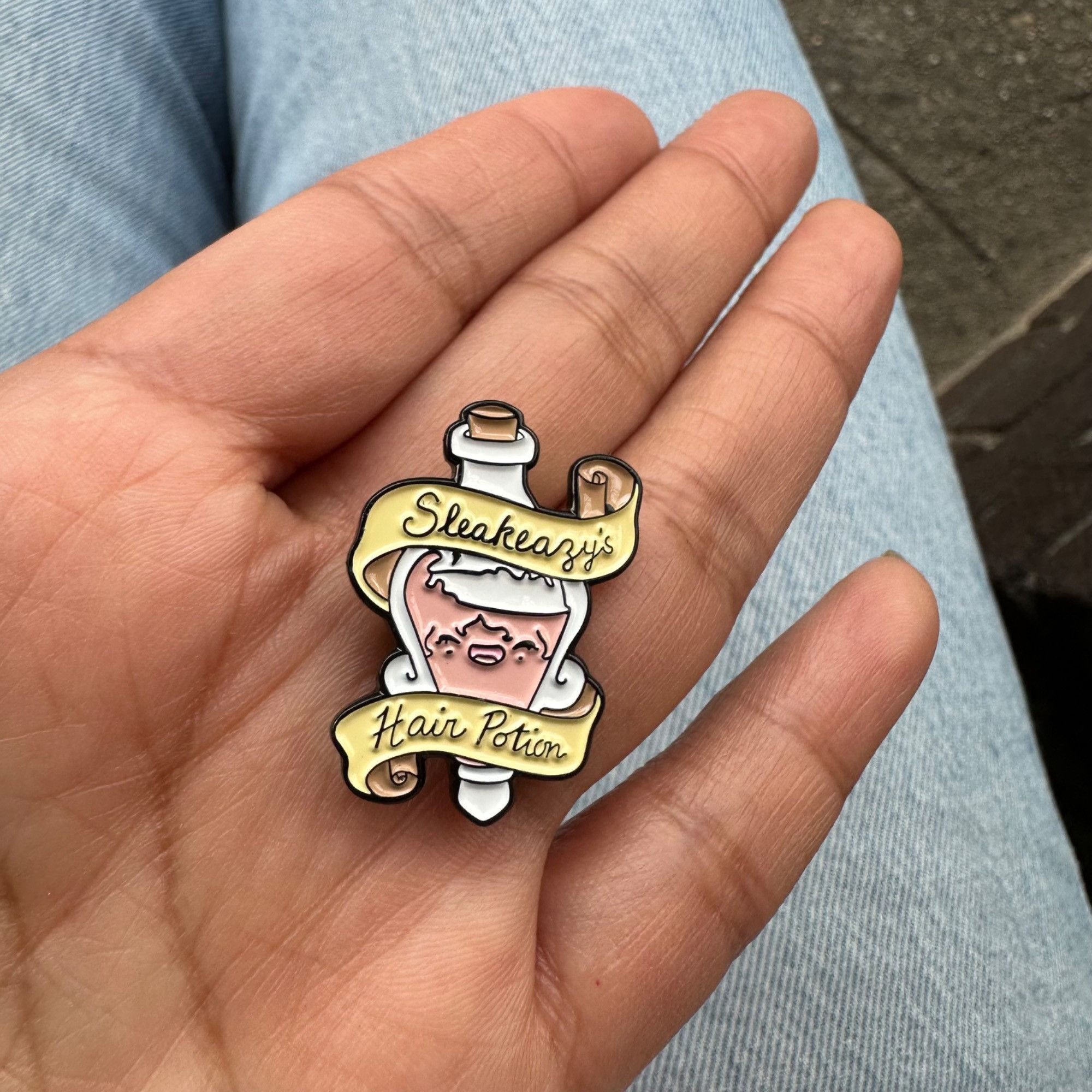 Other ☀️Oz Enamel Pin Creative Cartoon Cute Magic Potion Bottle Br Size ONE SIZE - 2 Thumbnail