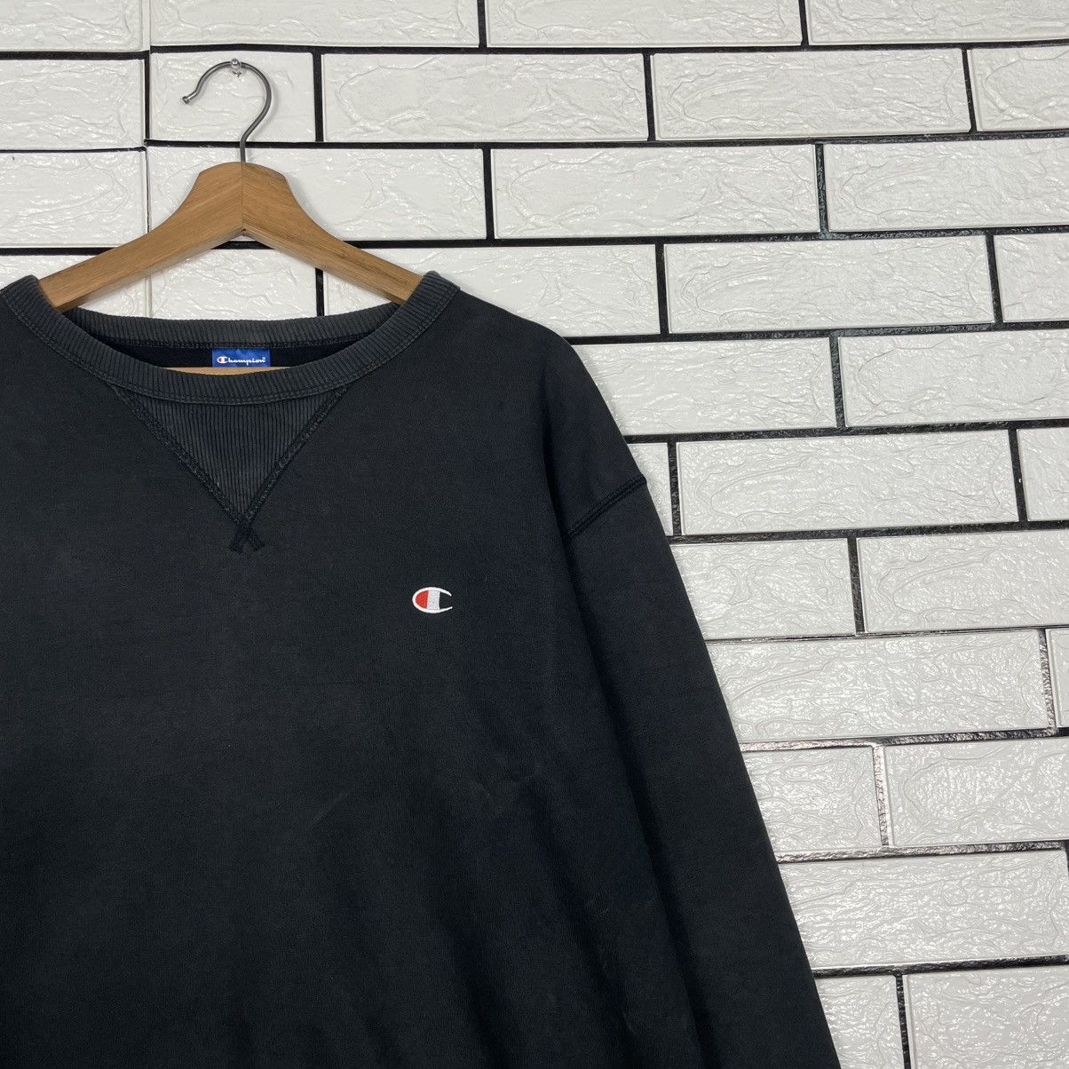 Champion Champion Small Logo Black Sweatshirt Size US L / EU 52-54 / 3 - 5 Thumbnail