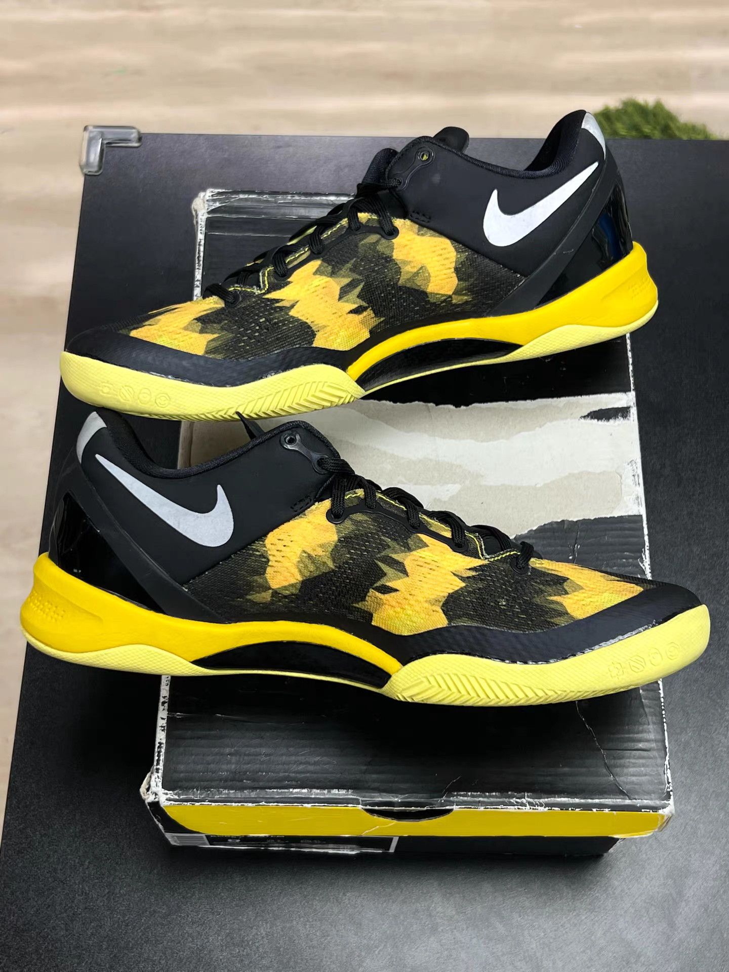 Nike Nike ZK8 Basketball Shoes K15 Size US 9.5 / EU 42-43 - 6 Thumbnail