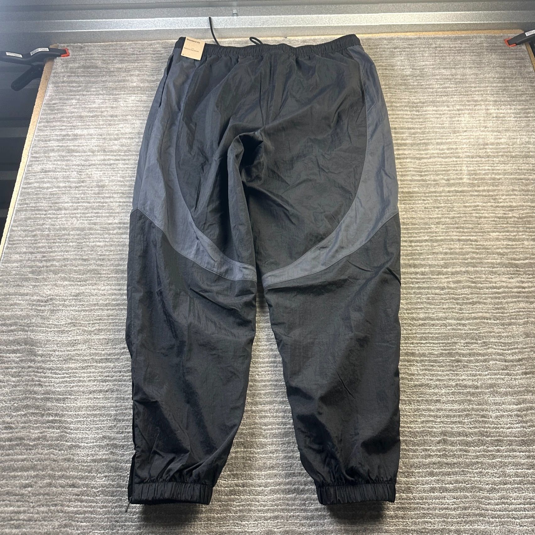 Jordan Brand Jordan Pants Regular XL Black Gray Sport Track Pants Mens Size US 36 / EU 52 - 2 Thumbnail