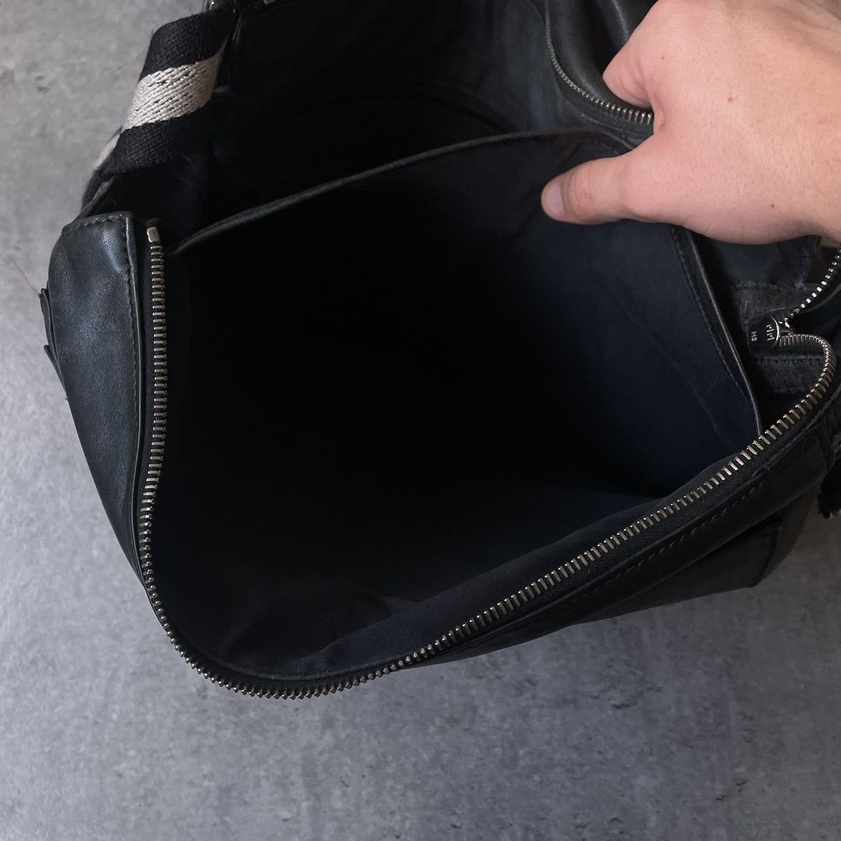 Bally × Genuine Leather Vintage Bally Leather Messenger Crossbody Shoulder Bag Size ONE SIZE - 12 Thumbnail