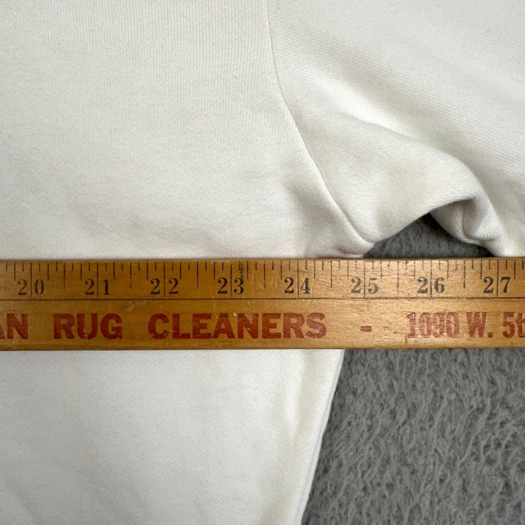 Vintage Wolf & Shepherd Sweatshirt Mens L White Crewneck Embroidered Logo Casual Loungewear Contemporay Modern Minimalist Size US L / EU 52-54 / 3 - 6 Thumbnail