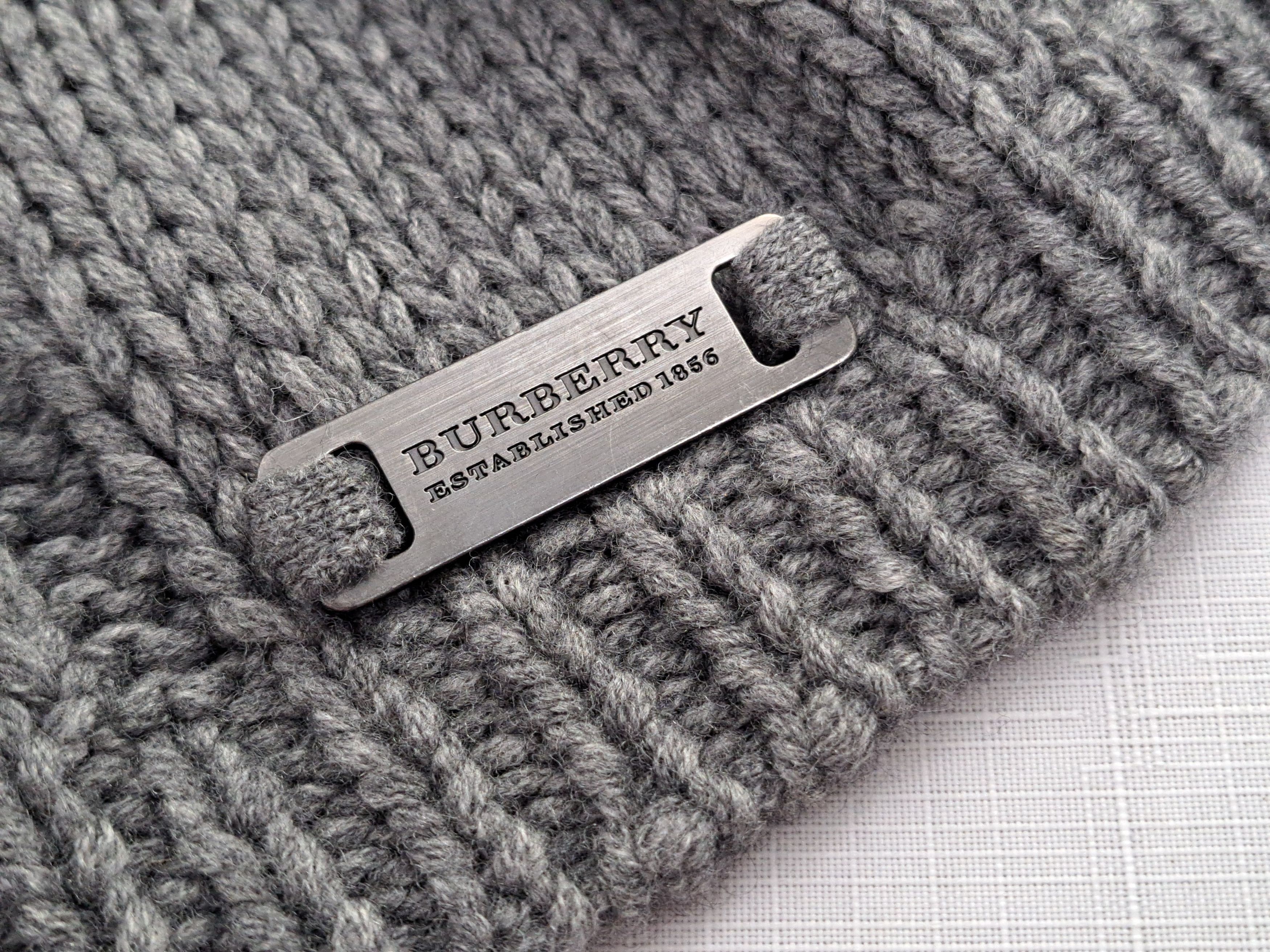 Burberry BURBERRY cable knit wool/cashmere long scarf. Size ONE SIZE - 6 Thumbnail