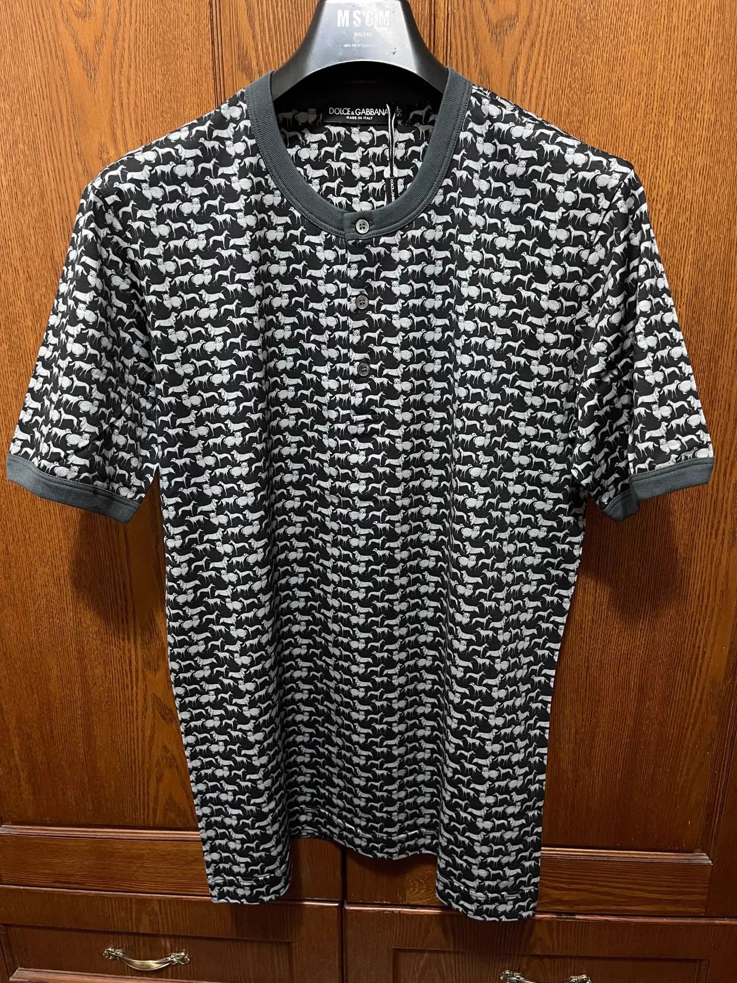 Dolce & Gabbana Dolce & Gabbana Slim Henley Dog Graphic SS T-Shirt 50 Size US M / EU 48-50 / 2 - 1 Thumbnail