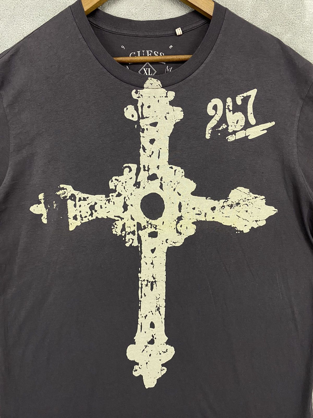 A$AP Rocky 💥 Y2K RARE GUESS GOTHIC CROSS T-SHIRT Size US XL / EU 56 / 4 - 3 Thumbnail