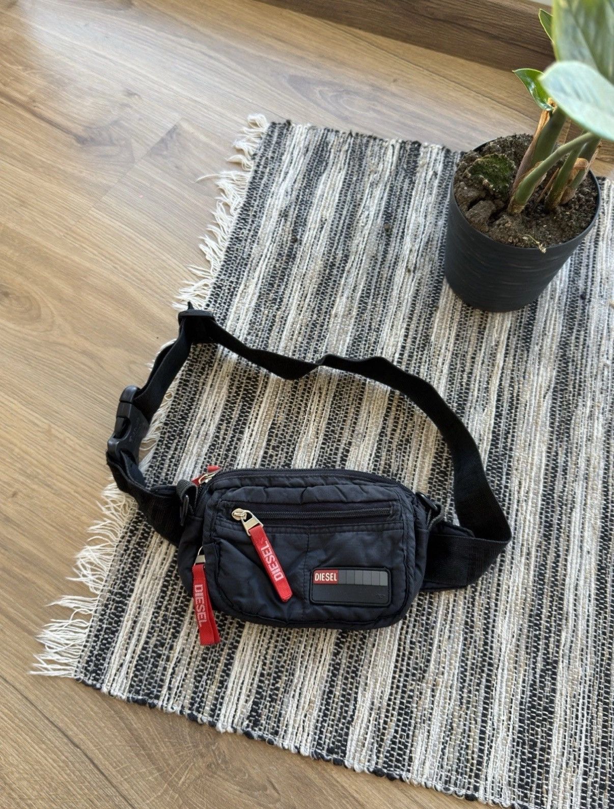Diesel DIESEL VINTAGE WEST BELT BAG NYLON BLACK MASENGER MINI BAG Size ONE SIZE - 1 Thumbnail