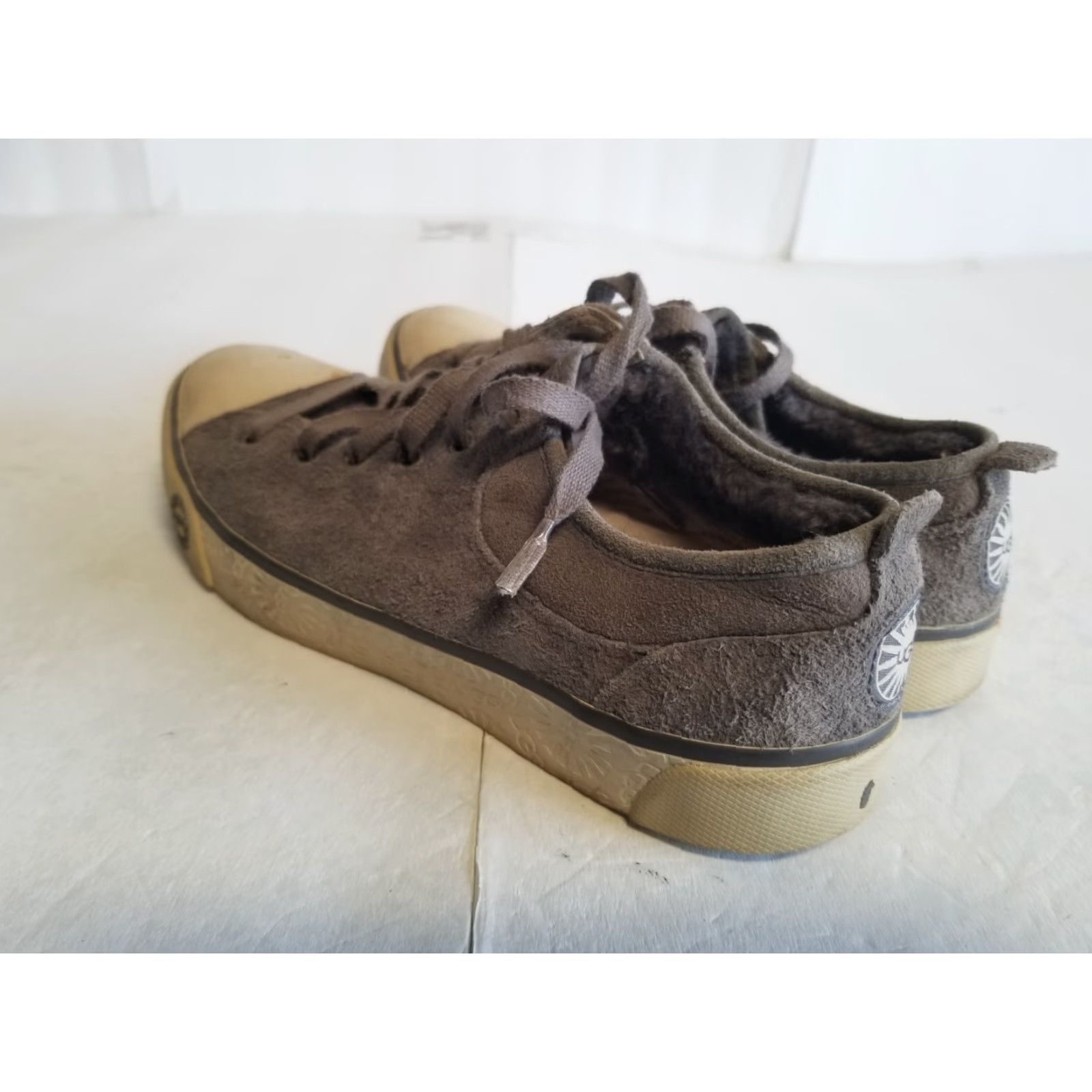 Ugg UGG Shoes Women S/N 1888 Low Top Lace Up Brown Leather Shearling Lined Casual 6.5 Size M / US 6-8 / IT 42-44 - 4 Thumbnail