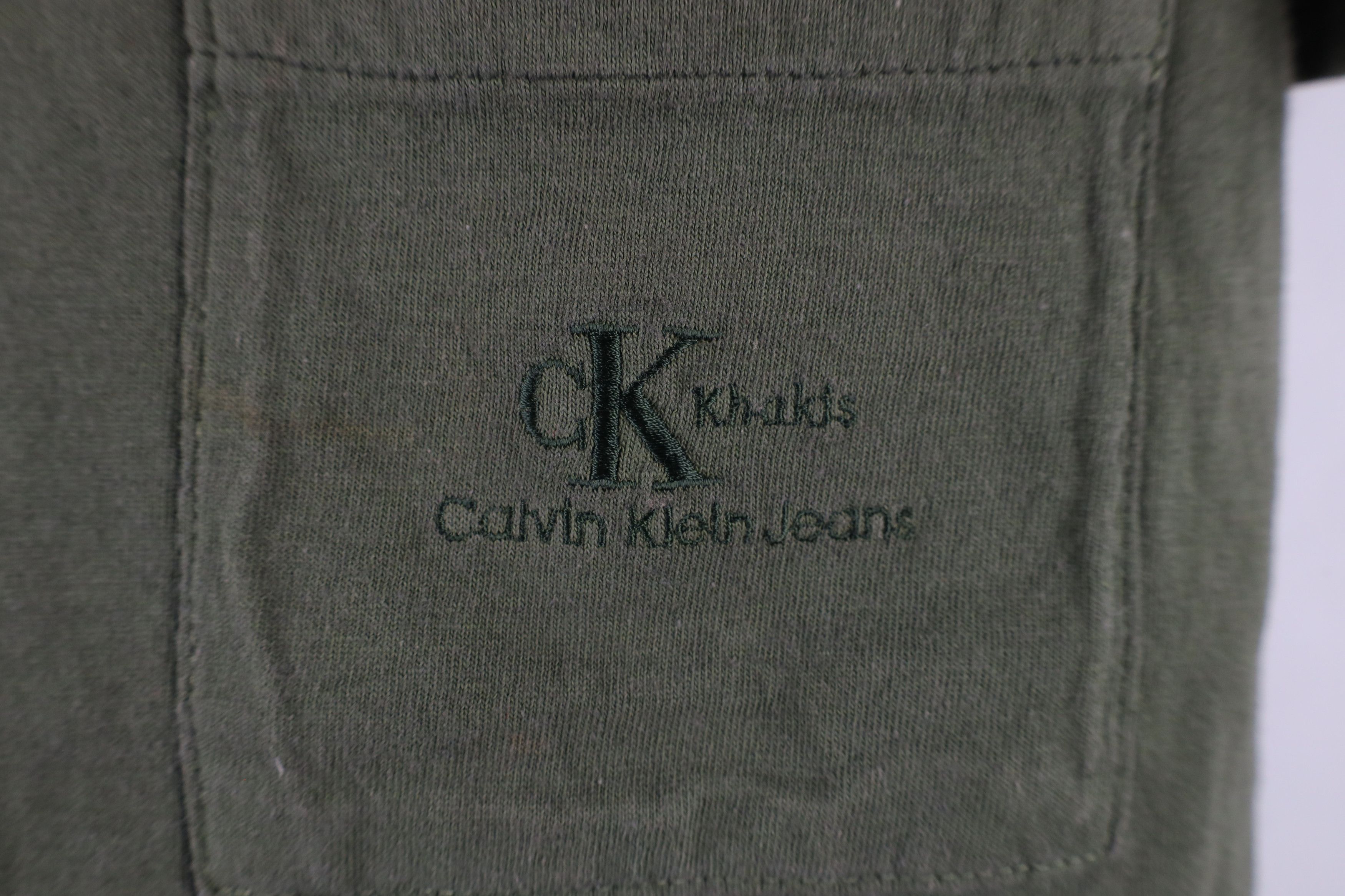 Calvin Klein × Vintage Vintage 90s Calvin Klein Spell Out Pocket T-Shirt Green Size M / US 6-8 / IT 42-44 - 4 Thumbnail