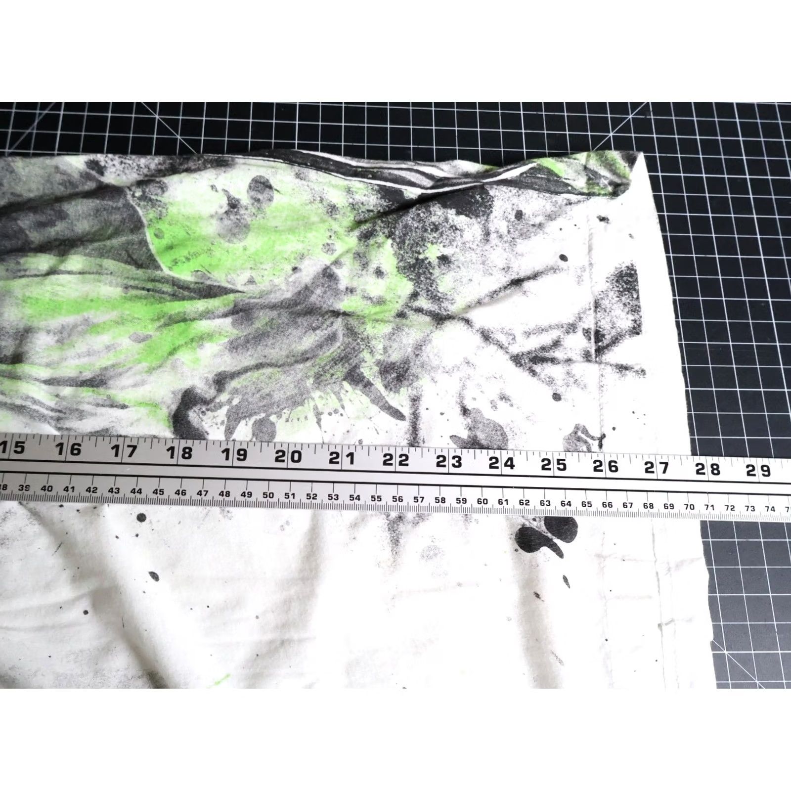 Affliction Affliction Archaic T-Shirt Men L White Green Wings Bones Tribal AOP Y2K Graphic Print Crew Neck Short Sleeve Size US L / EU 52-54 / 3 - 6 Thumbnail