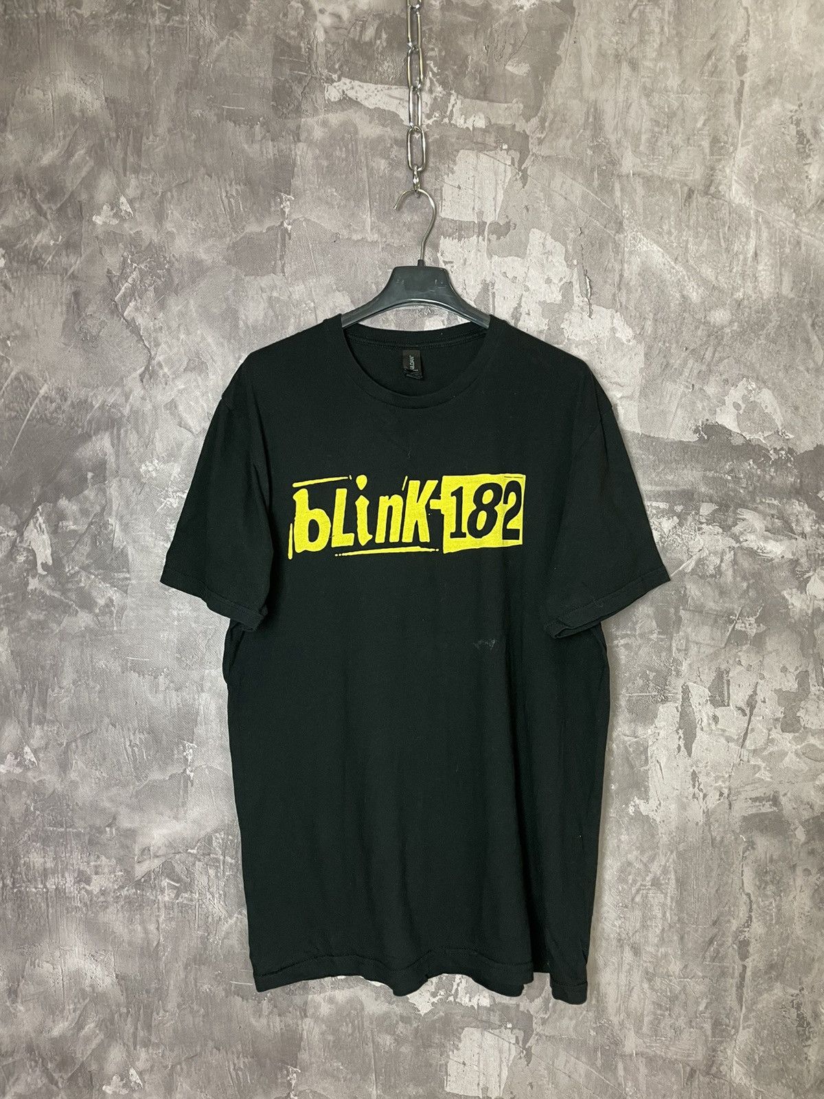 Band Tees × Vintage Vintage Y2K BLINK 182 Band Rock T-shirt Streetwear Graffiti Size US L / EU 52-54 / 3 - 1 Thumbnail