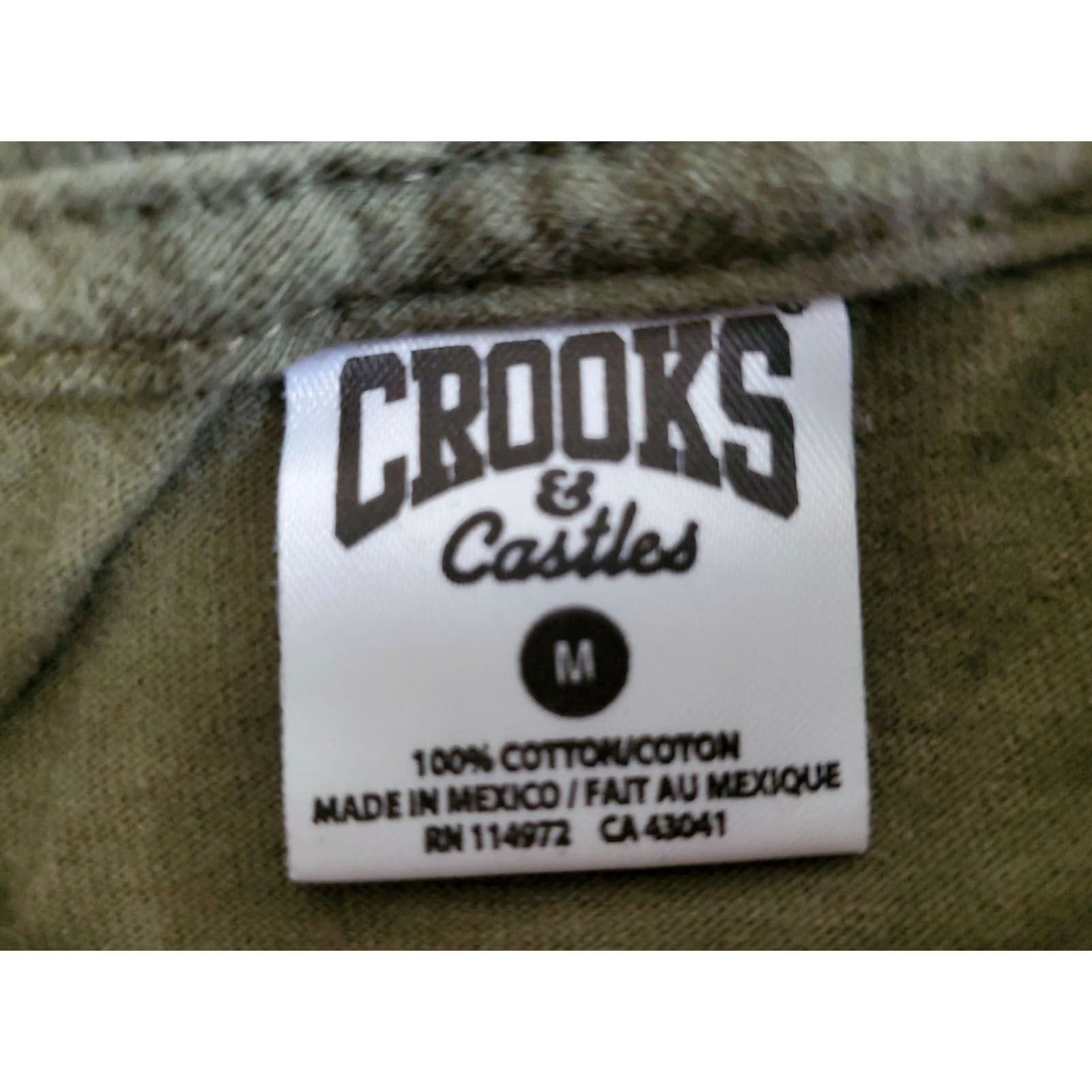 Crooks & Castles Crooks & Castles Medusa T-Shirt Mens Medium Crew Neck Short Sleeve Green Cotton Logo Print Shirt HMNSGY0s Size US M / EU 48-50 / 2 - 6 Thumbnail