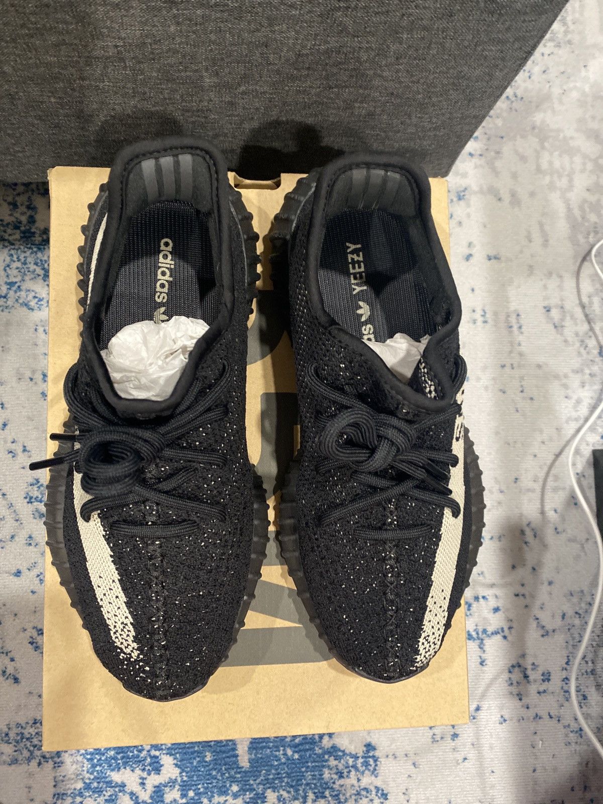 Yeezy Yeezy Boost 350 V2 Oreo Black/White Size US 6.5 / EU 39-40 - 6 Thumbnail