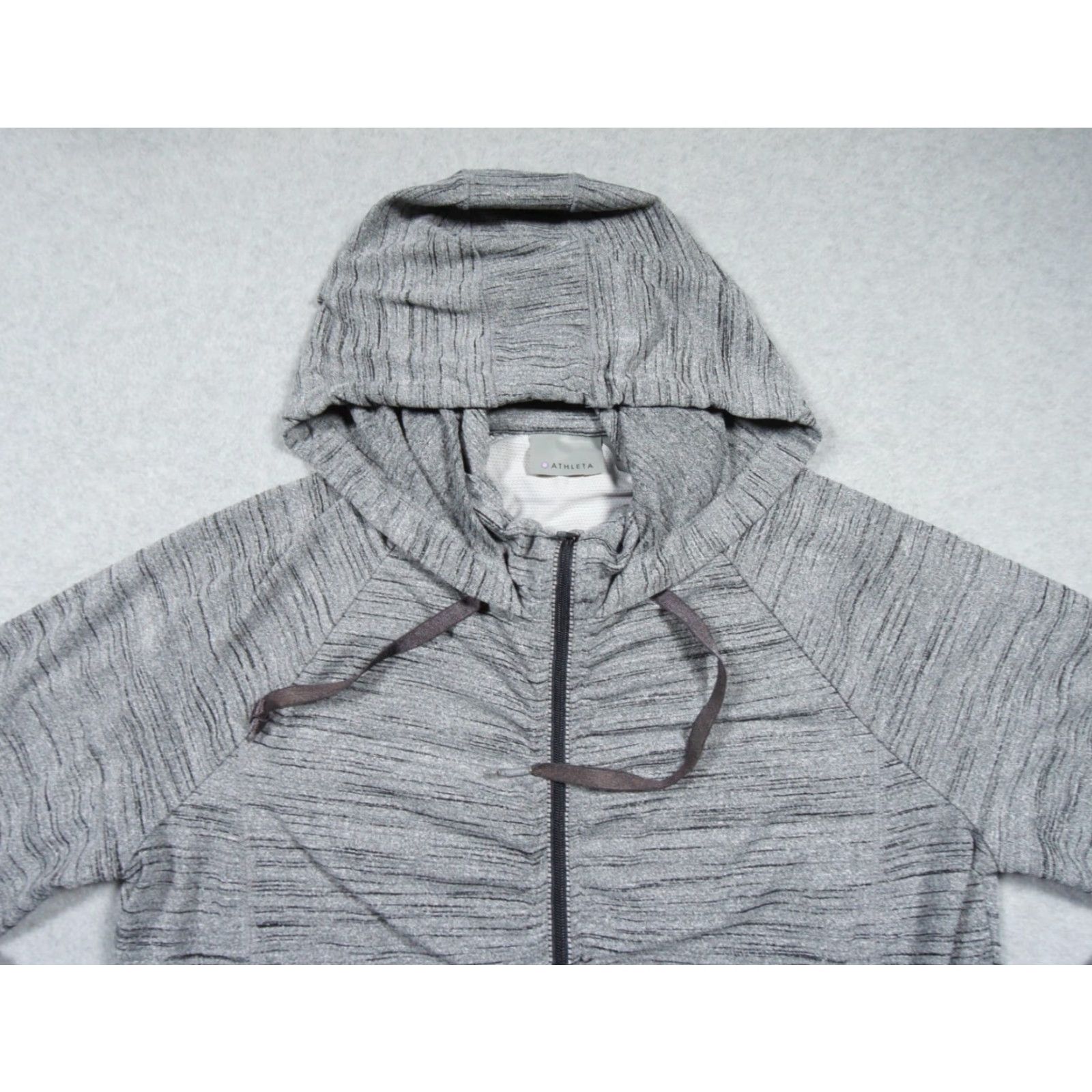 Athleta Athleta Hoodie Womens Medium Gray Half Zip Pullover Activewear Size M / US 6-8 / IT 42-44 - 2 Thumbnail