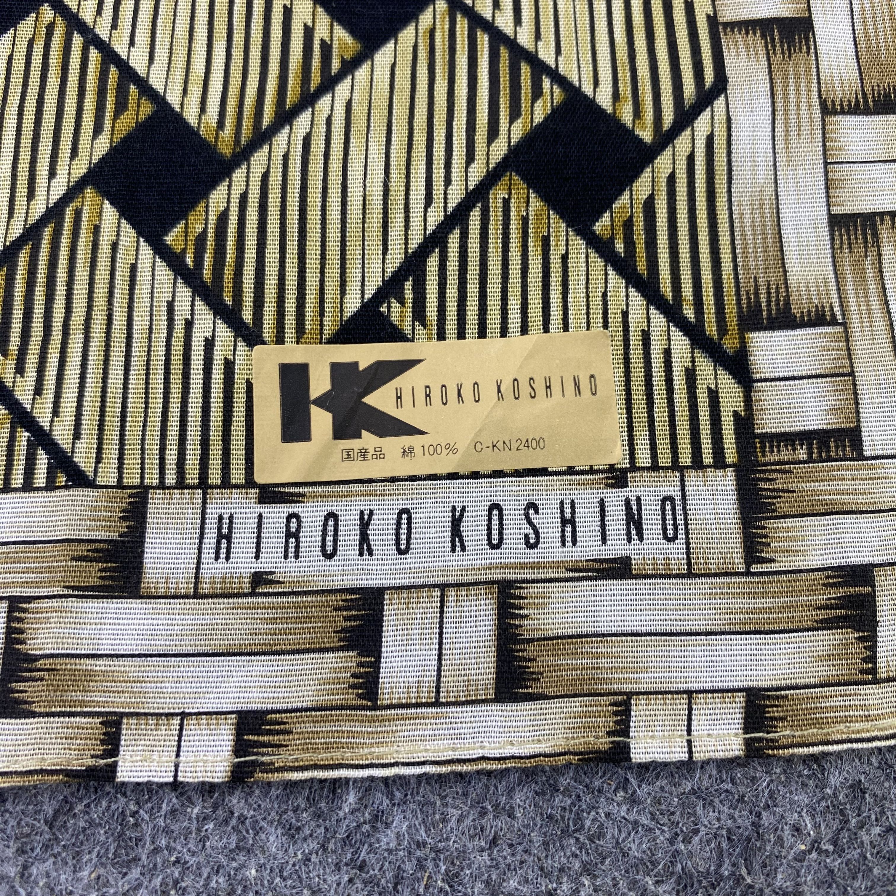 Japanese Brand Hiroko Koshino Handkerchief / Bandana / Neckerchief-B2311 Size ONE SIZE - 7 Thumbnail