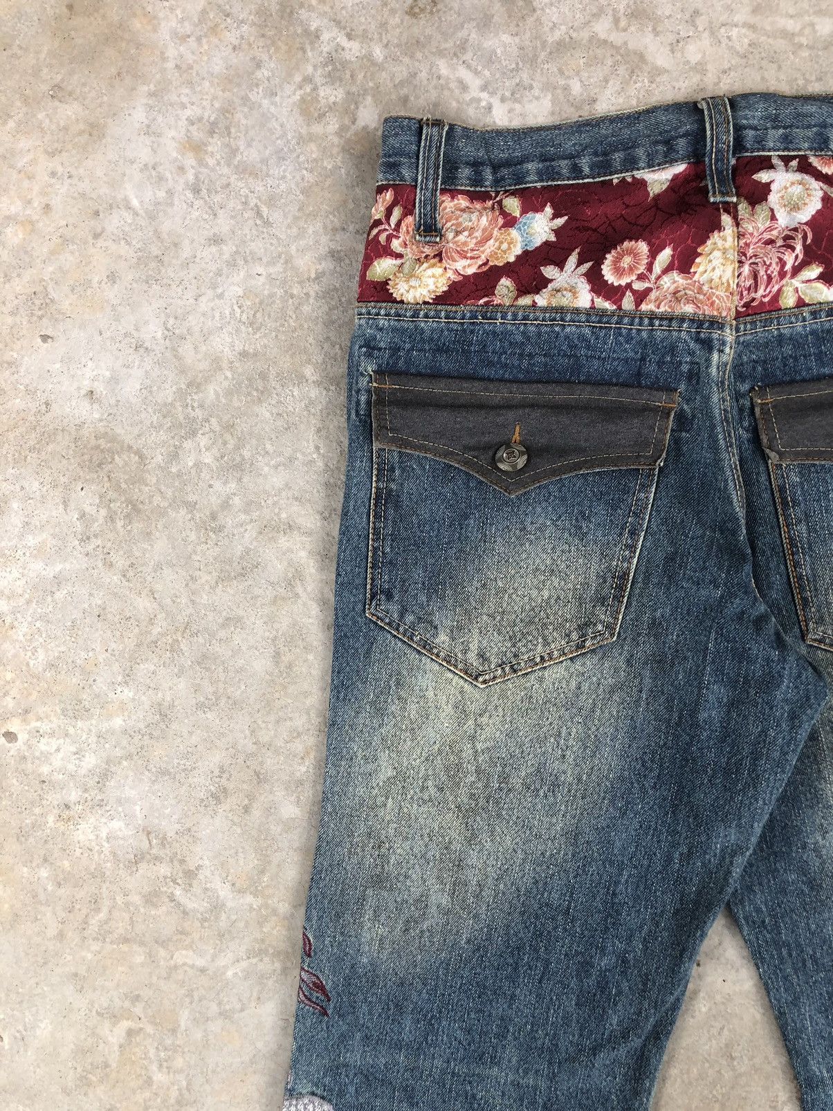 Japanese Brand Japanese Gumu Dragon Embroidered Jeans Distressed Jeans Size US 31 - 9 Thumbnail