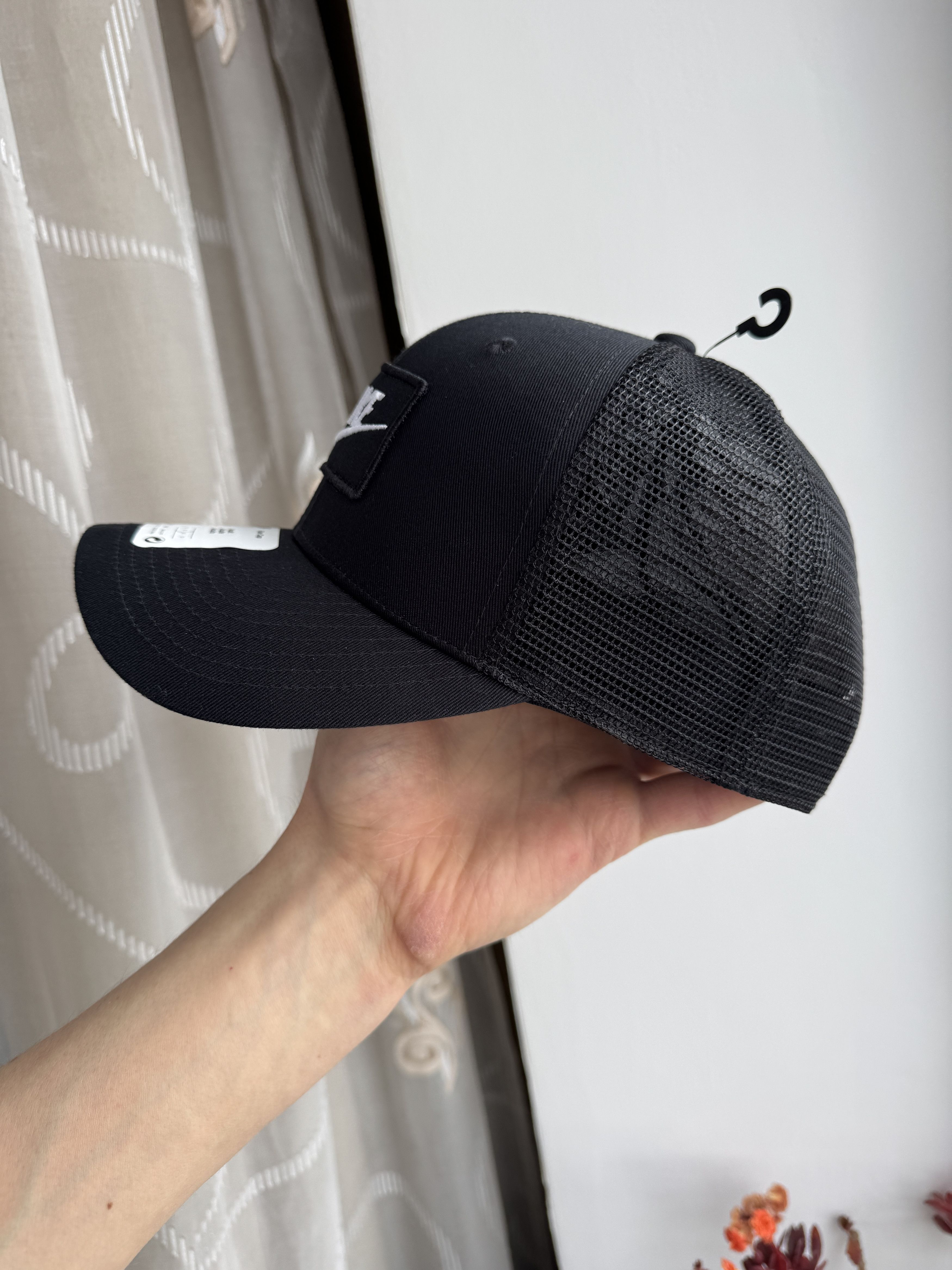 Nike Nike Trucker Cap Hat Mesh Back Swoosh Logo Embroidered Black Size ONE SIZE - 7 Thumbnail