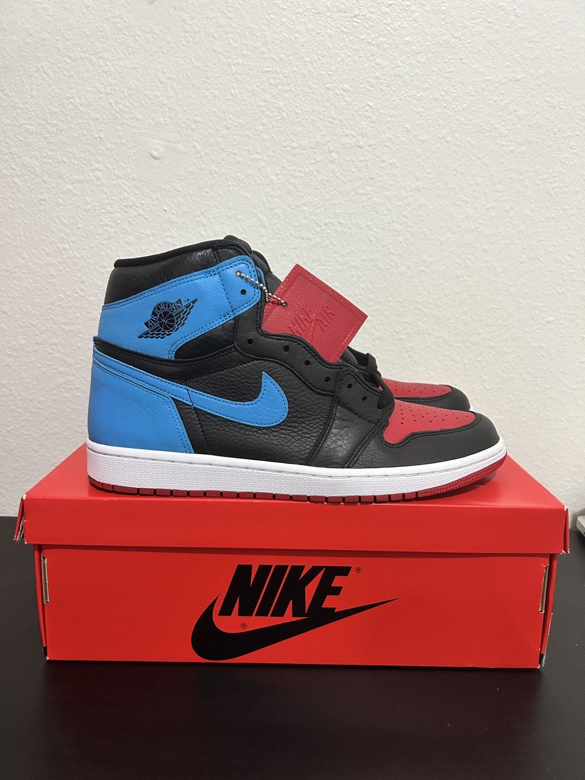 Jordan Brand Jordan 1 High Nc - Chi (women’s) Size US 10.5 / EU 43-44 - 3 Thumbnail