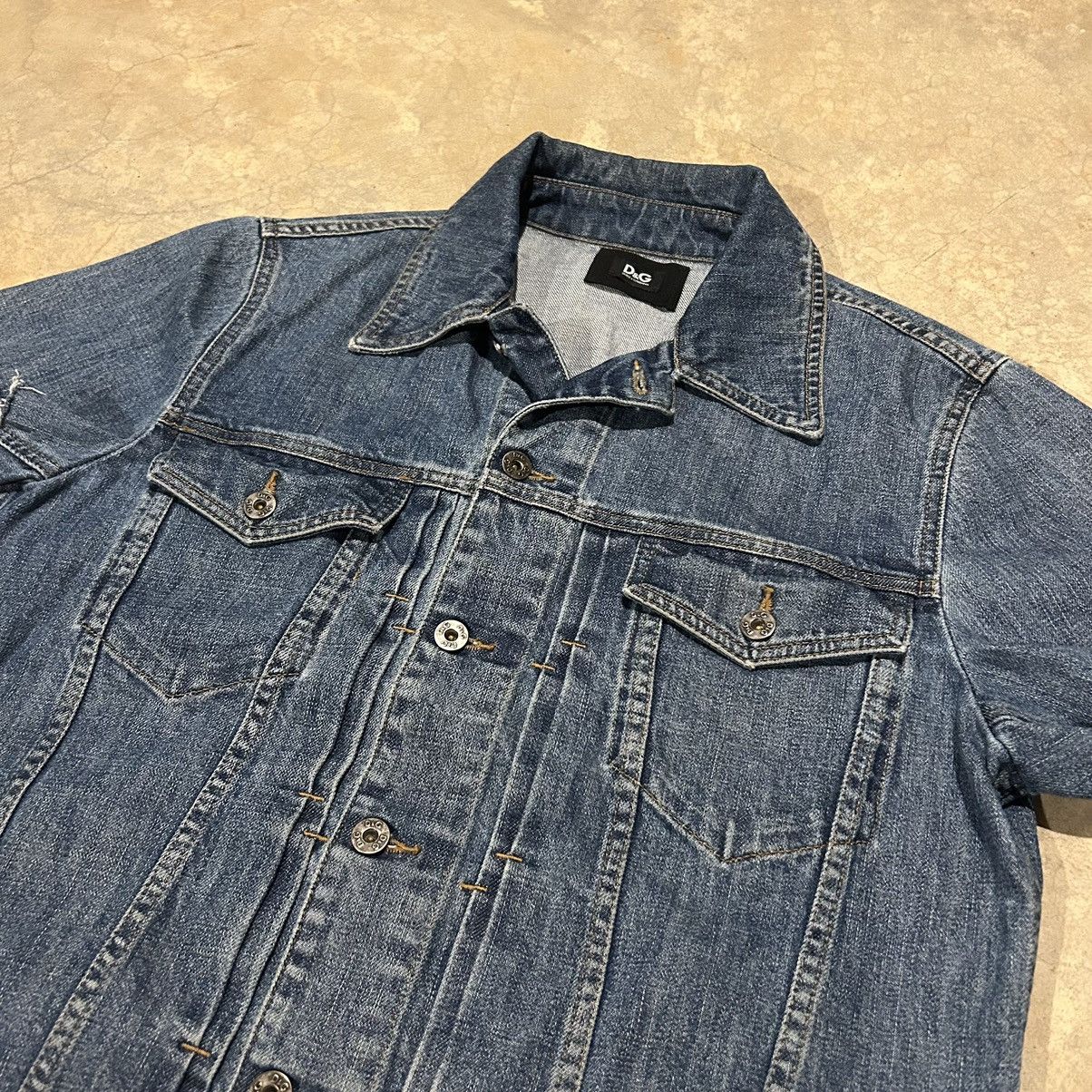 Designer × Dolce & Gabbana Dolce & Gabbana Chopped Short Sleeve Denim Trucker Jacket Size US L / EU 52-54 / 3 - 3 Thumbnail