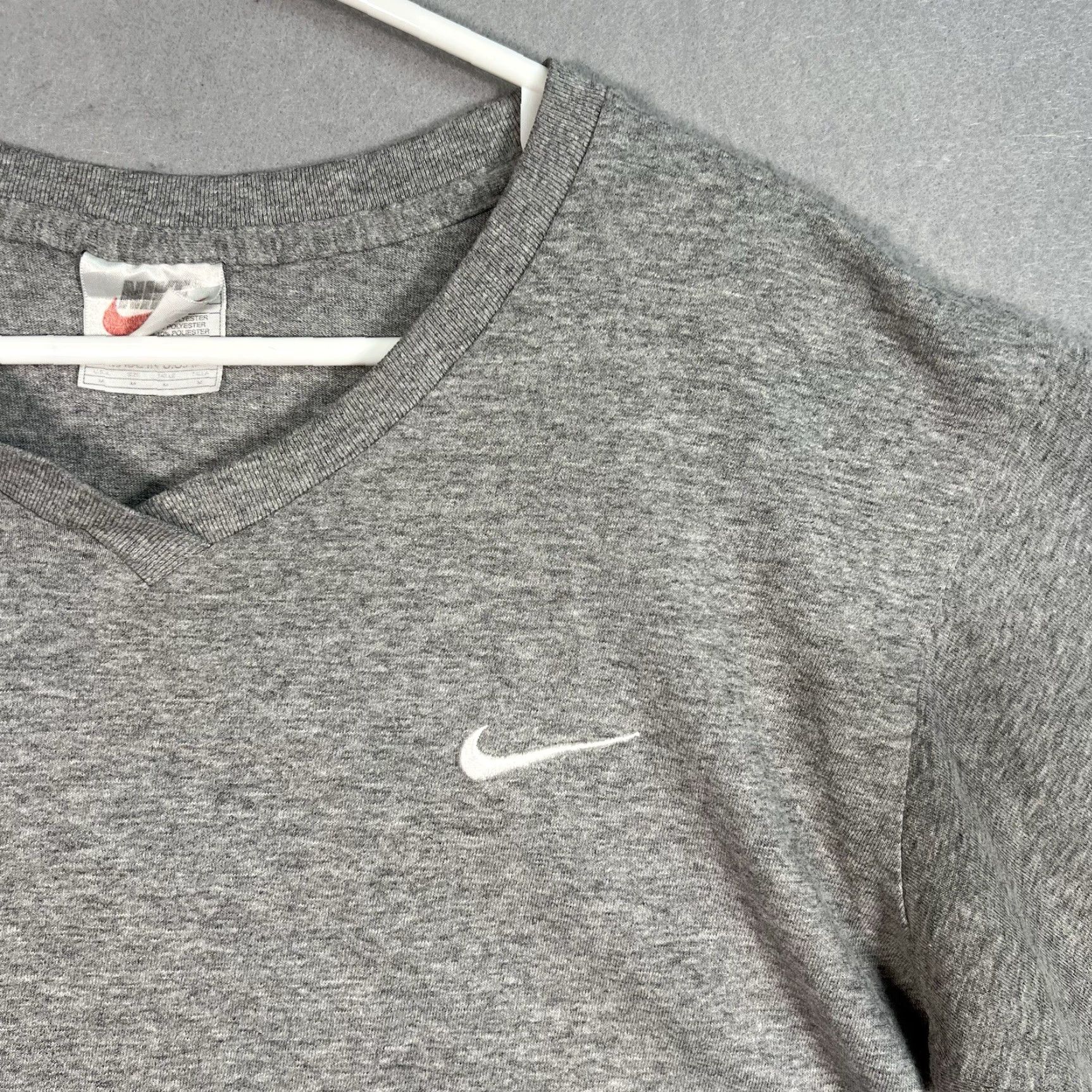 Nike VINTAGE Nike Embroidered Swoosh T Shirt Adult Medium Gray Mens Size US M / EU 48-50 / 2 - 3 Thumbnail