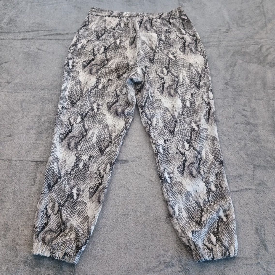 Express Express Jogger Pants Womens Medium Gray Animal Print High Rise Ankle Drawstring Tapered Pockets Jeans Style Pants Size 32" / US 10 / IT 46 - 7 Thumbnail