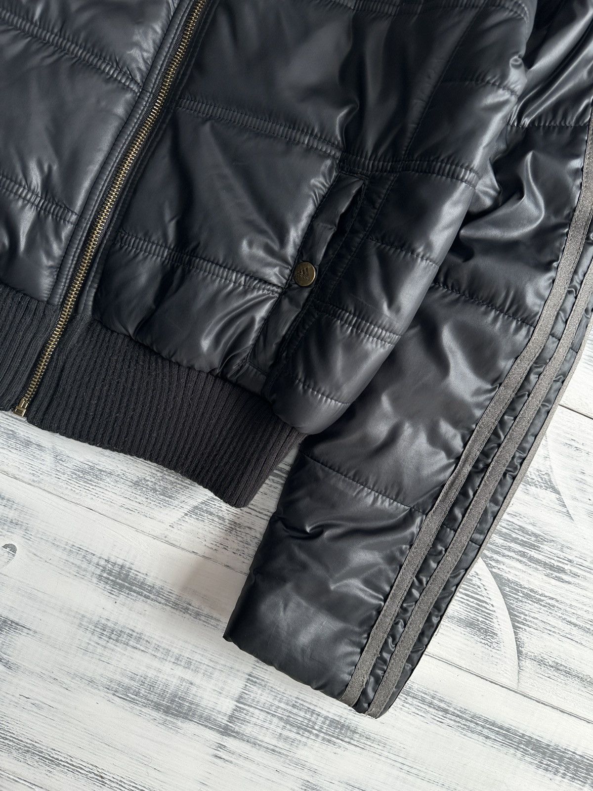 Adidas Vintage ADIDAS Y2K Puffer Bomber Jacket Black 3 Stripes Size M / US 6-8 / IT 42-44 - 6 Thumbnail