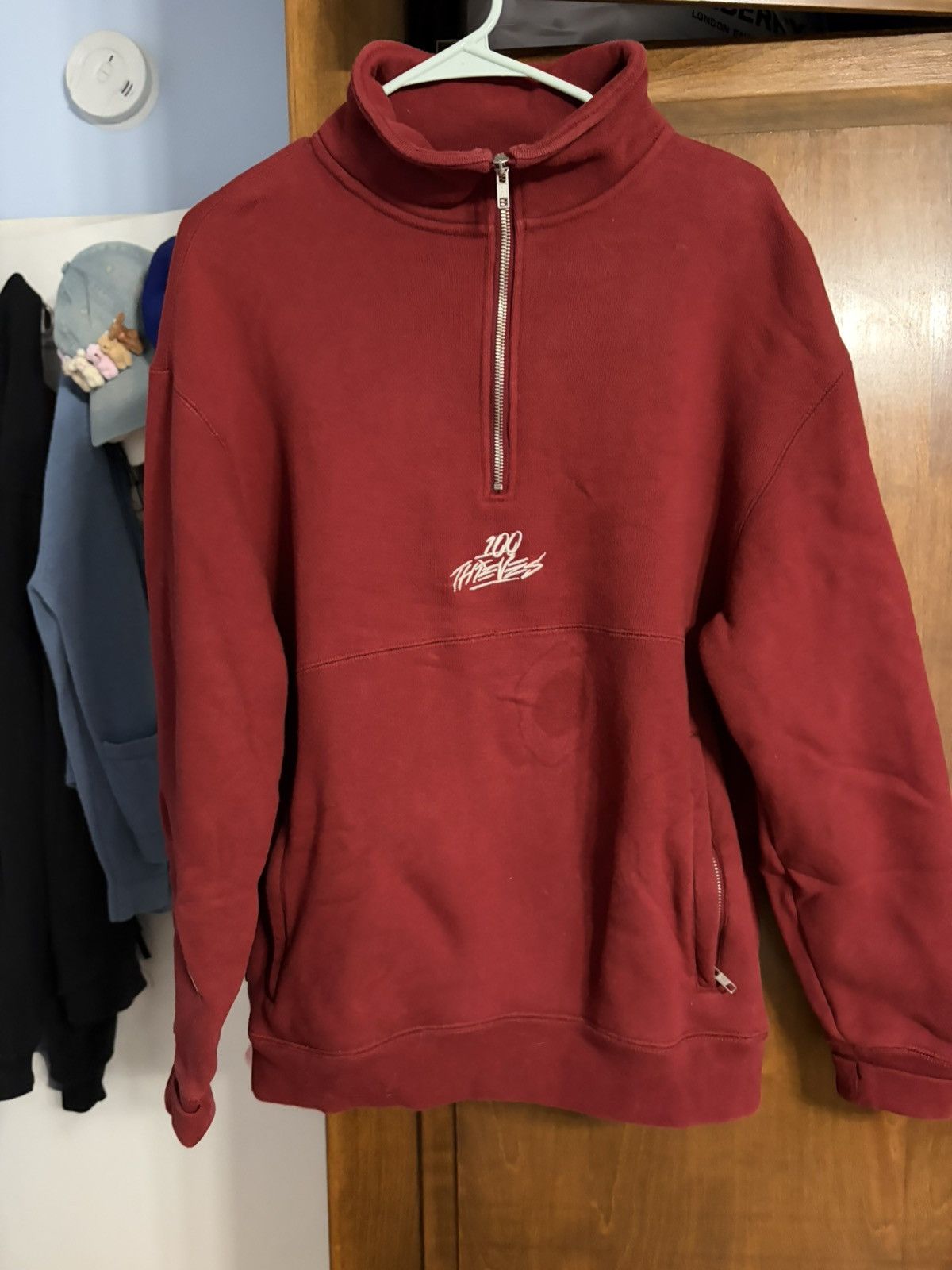100 Thieves 100 Thieves Burgundy Quarter Zip Size M Size US M / EU 48-50 / 2 - 1 Thumbnail