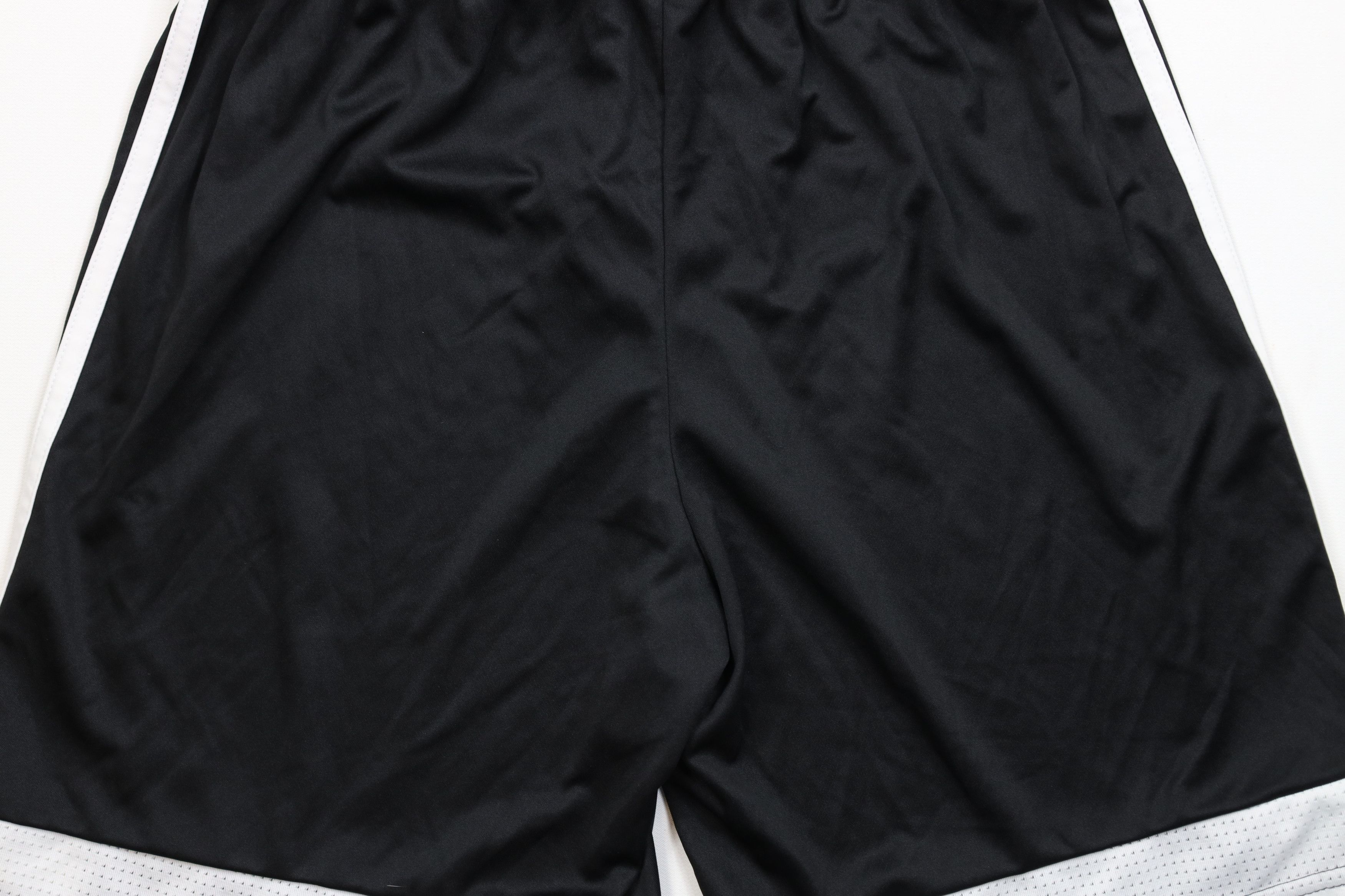 Adidas × Vintage Vintage Adidas Striped Running Jogging Soccer Shorts Black Size US 30 / EU 46 - 9 Thumbnail