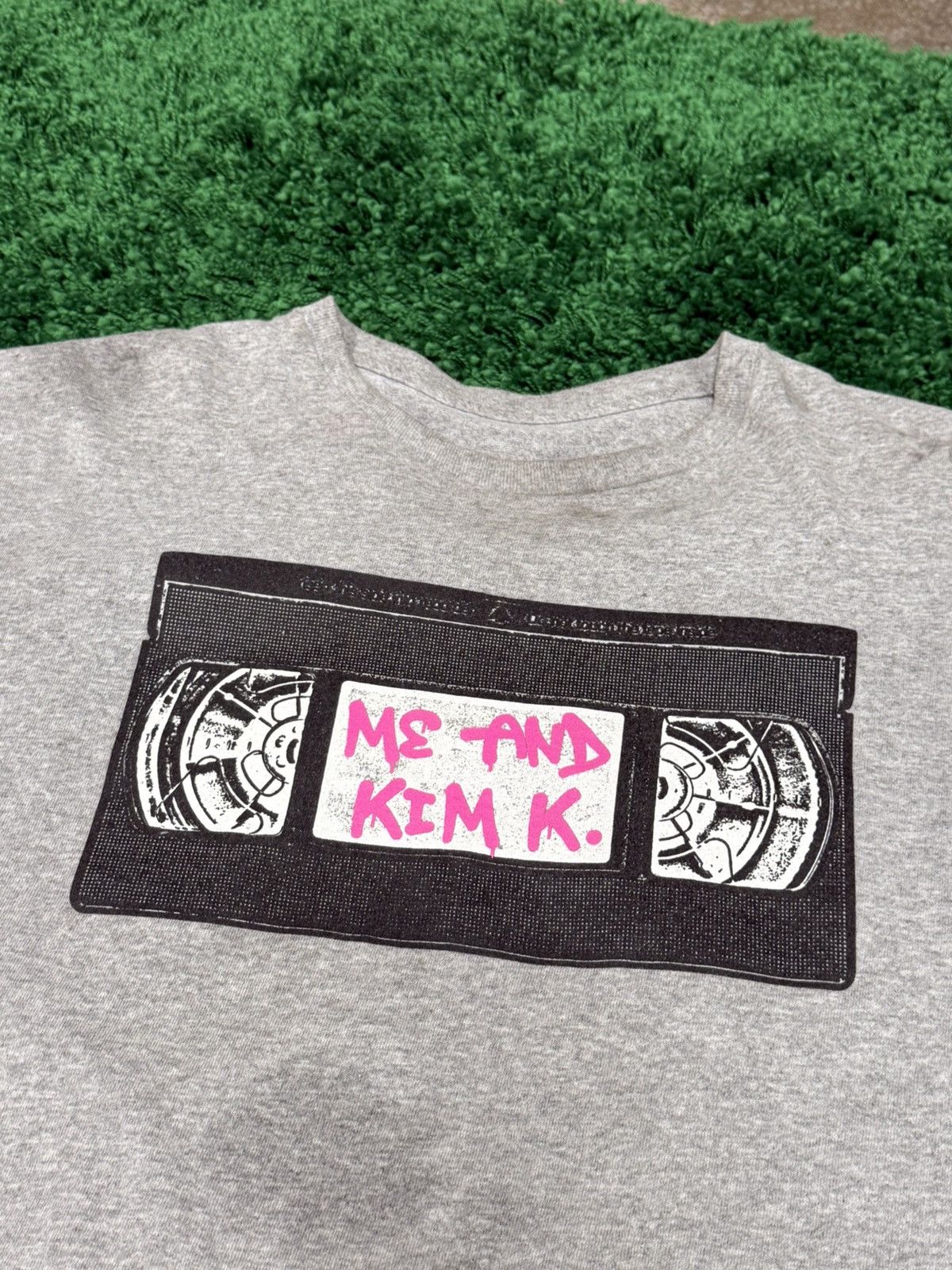 Gildan Vintage Worn Kim Kardashian Porn Tape Tee VHS XL Size US XL / EU 56 / 4 - 3 Thumbnail