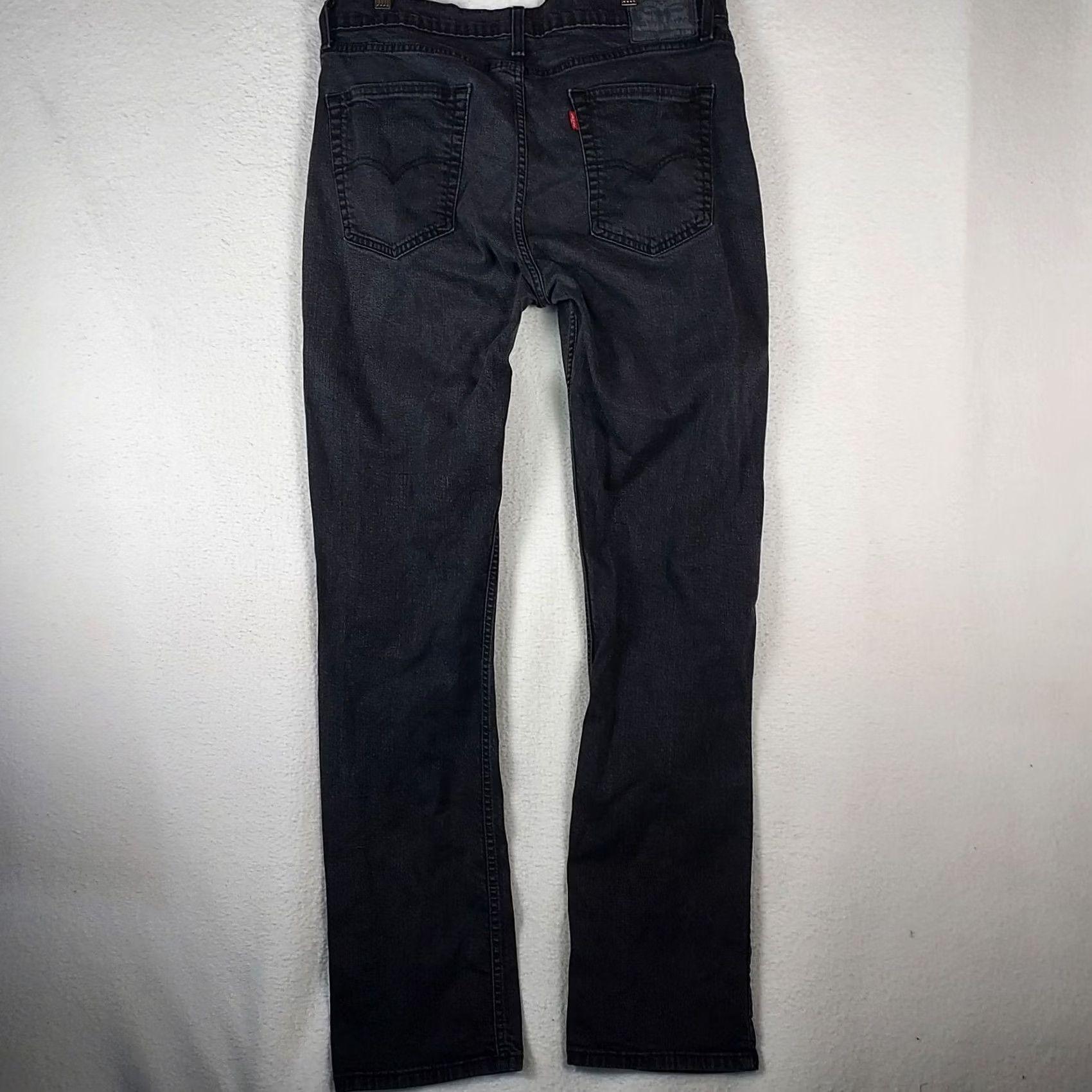 Levi's Levi’s 514 Jeans Men 36x36 Black Denim Straight Regular Mid Jeans Zip 5-Pocket Logo Stonewashed? (No, keep original) Size US 36 / EU 52 - 2 Thumbnail