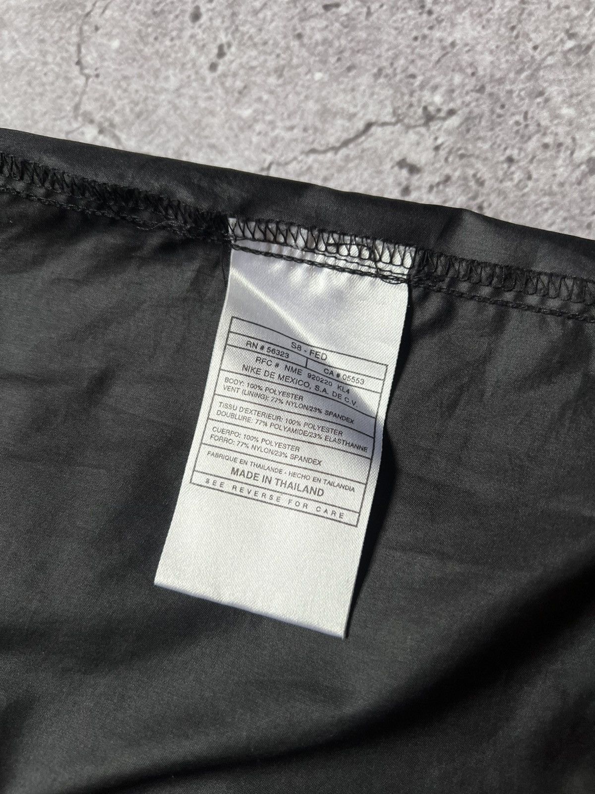 Nike × Vintage Vintage Nike 90s Nylon Track Jacket Black Size US XL / EU 56 / 4 - 14 Thumbnail