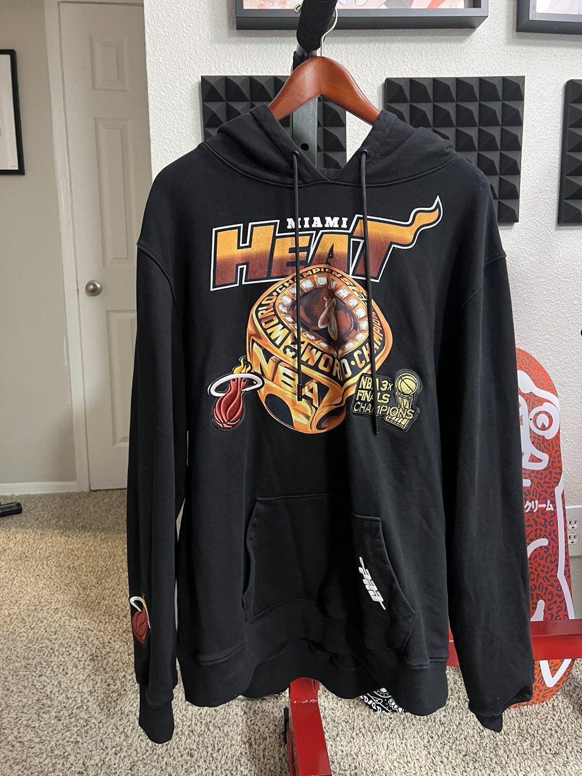 NBA Miami Heat Pro Embroidered Patch Hoodie Size US XXL / EU 58 / 5 - 1 Thumbnail