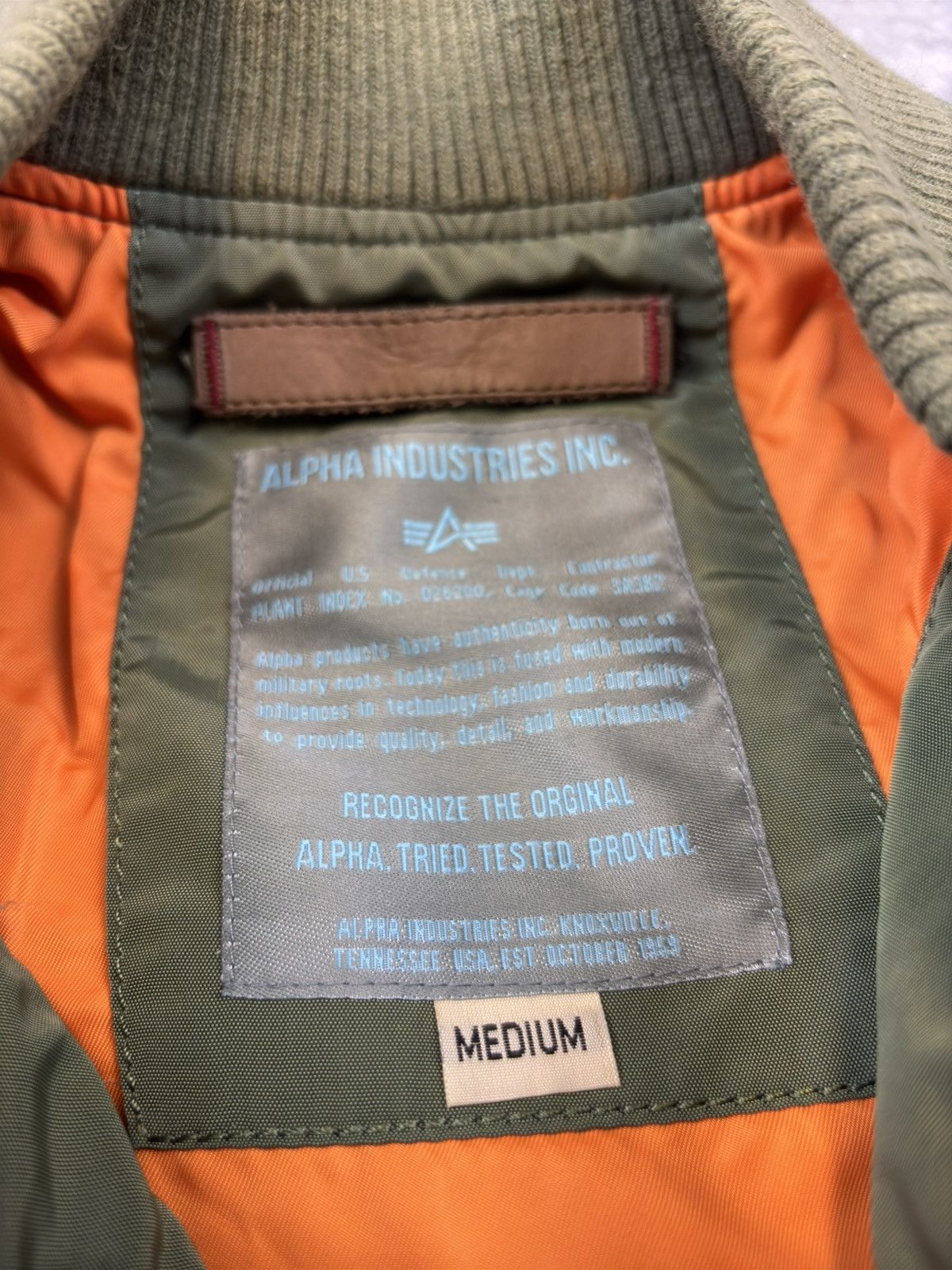 Alpha Industries × Vintage 🔥 Vintage Alpha Industries MA-1 Flight Bomber Jacket Size US S / EU 44-46 / 1 - 3 Thumbnail