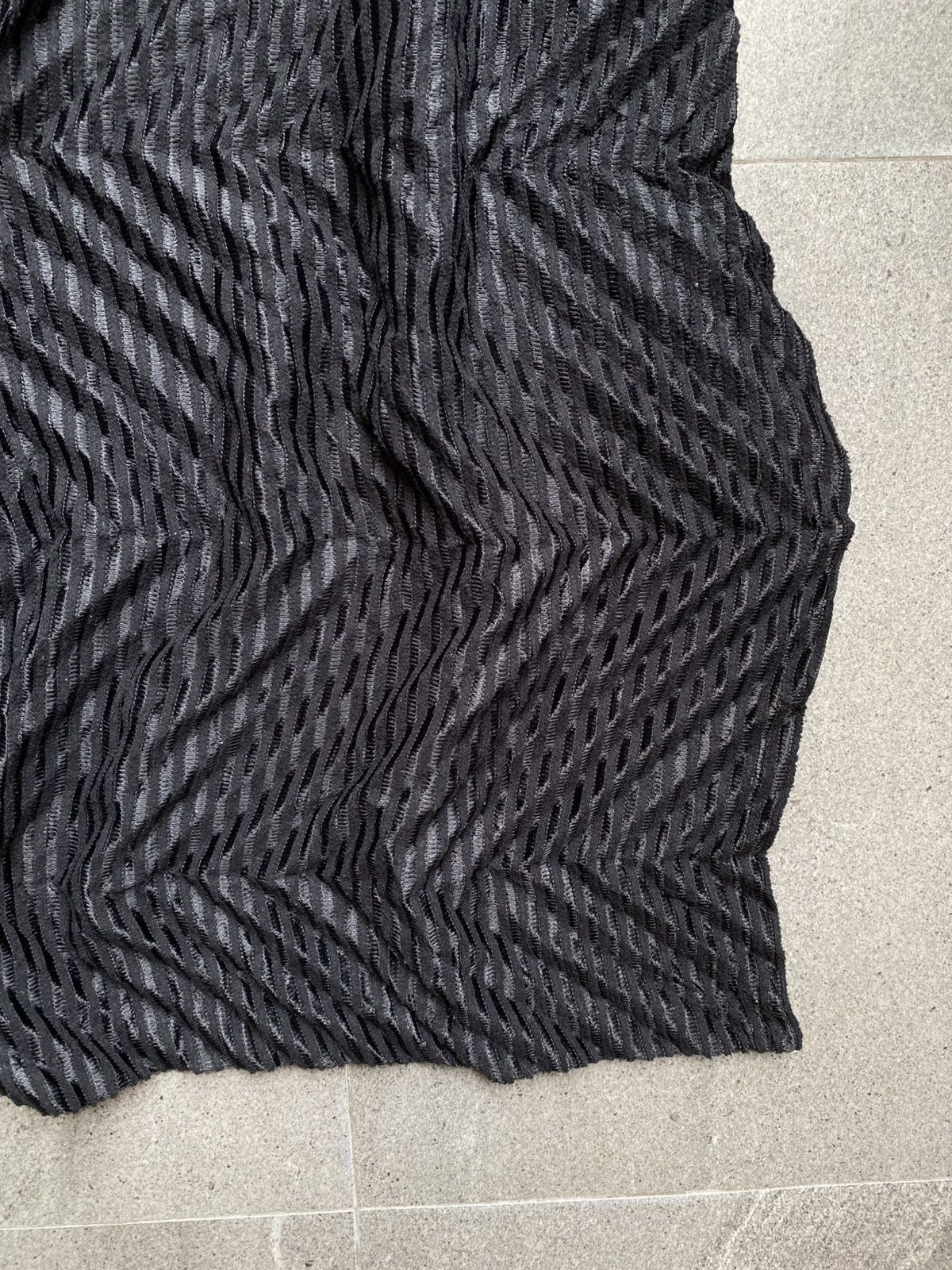 Pleats Please Issey Miyake Me Issey Miyake Pleated Sleeveless Top Black Size M / US 6-8 / IT 42-44 - 2 Thumbnail