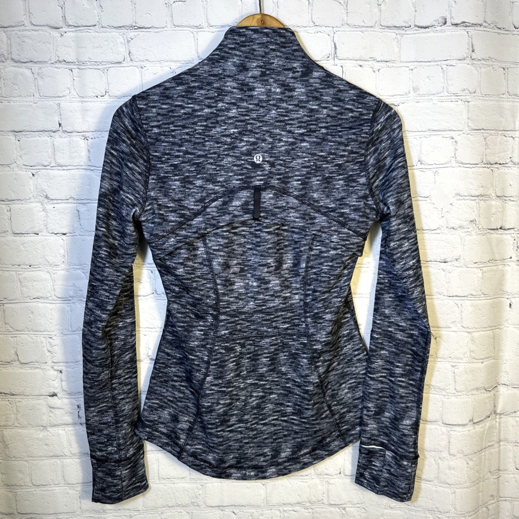 Lululemon Lululemon Define Jacket 6 Black White Full Zip Thumbholes Pockets Athletic Fit Women’s Jacket Athleticwear Size M / US 6-8 / IT 42-44 - 7 Thumbnail
