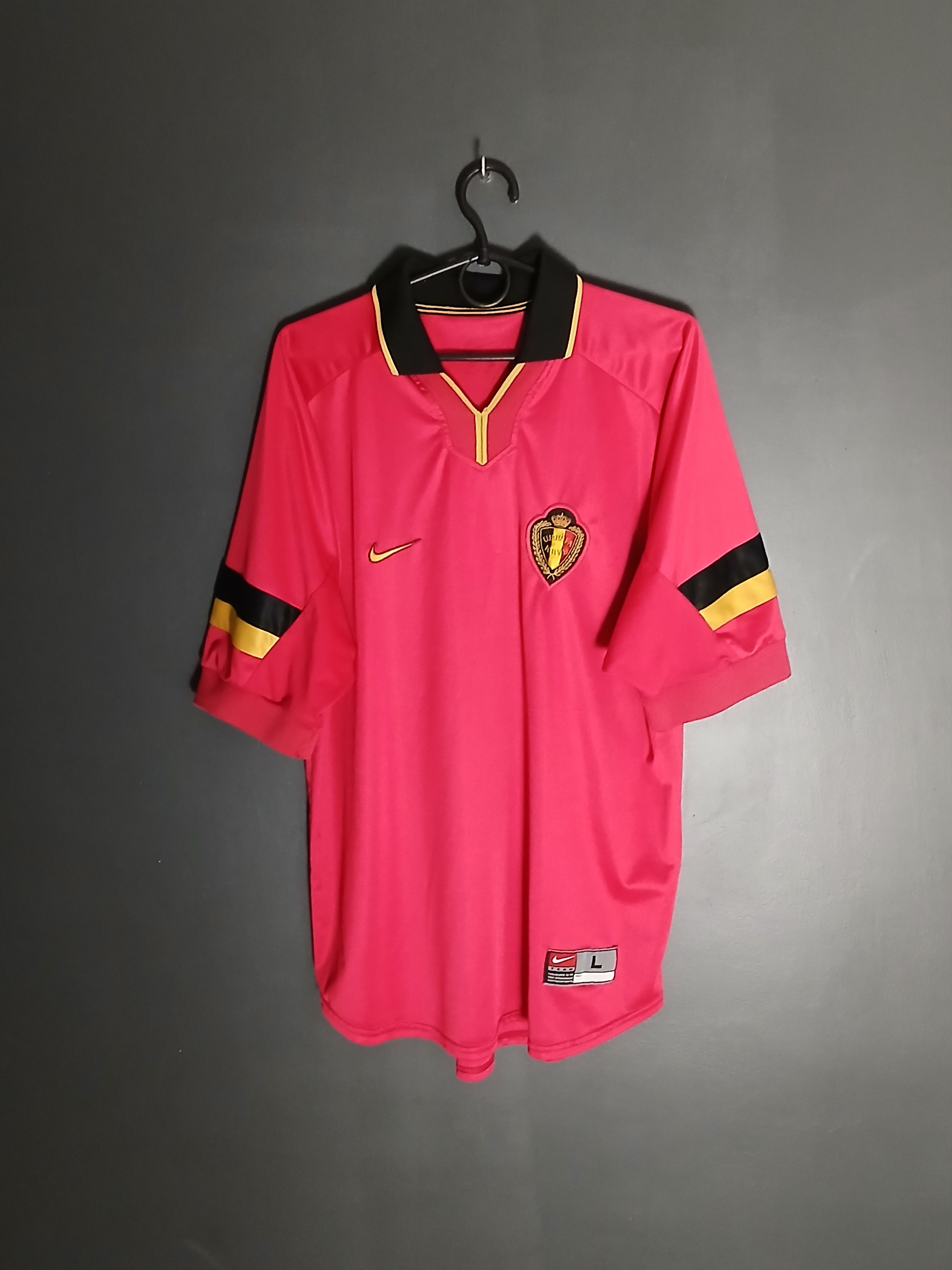 Nike × Vintage Belgium National Team 1998/2000 Home Football Jersey T-Shirt Size US L / EU 52-54 / 3 - 1 Thumbnail