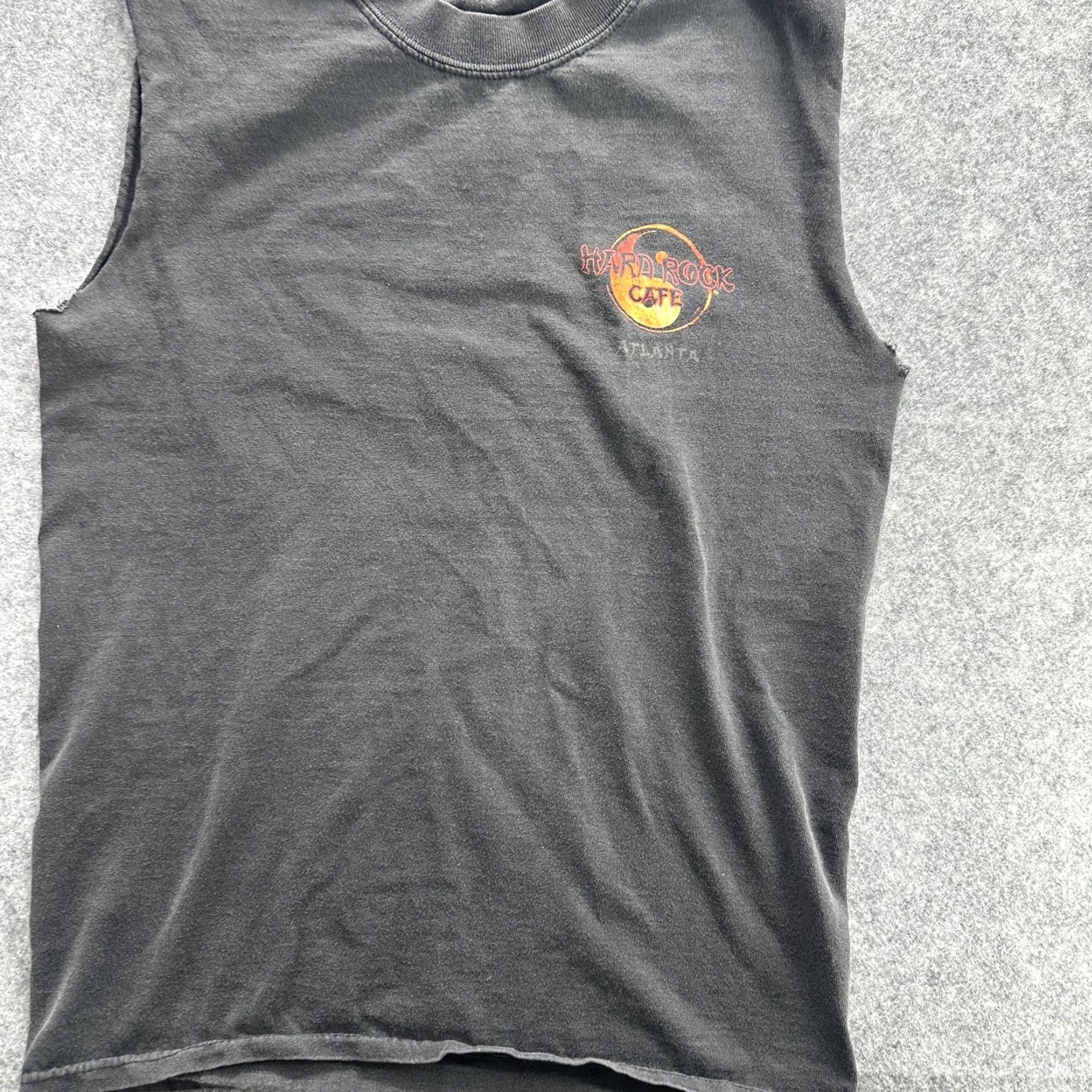 Hard Rock Cafe VINTAGE Hard Rock Cafe Shirt Mens L Black Sleeveless Dragon Graphic Atlanta 90s Mens Size US L / EU 52-54 / 3 - 4 Thumbnail