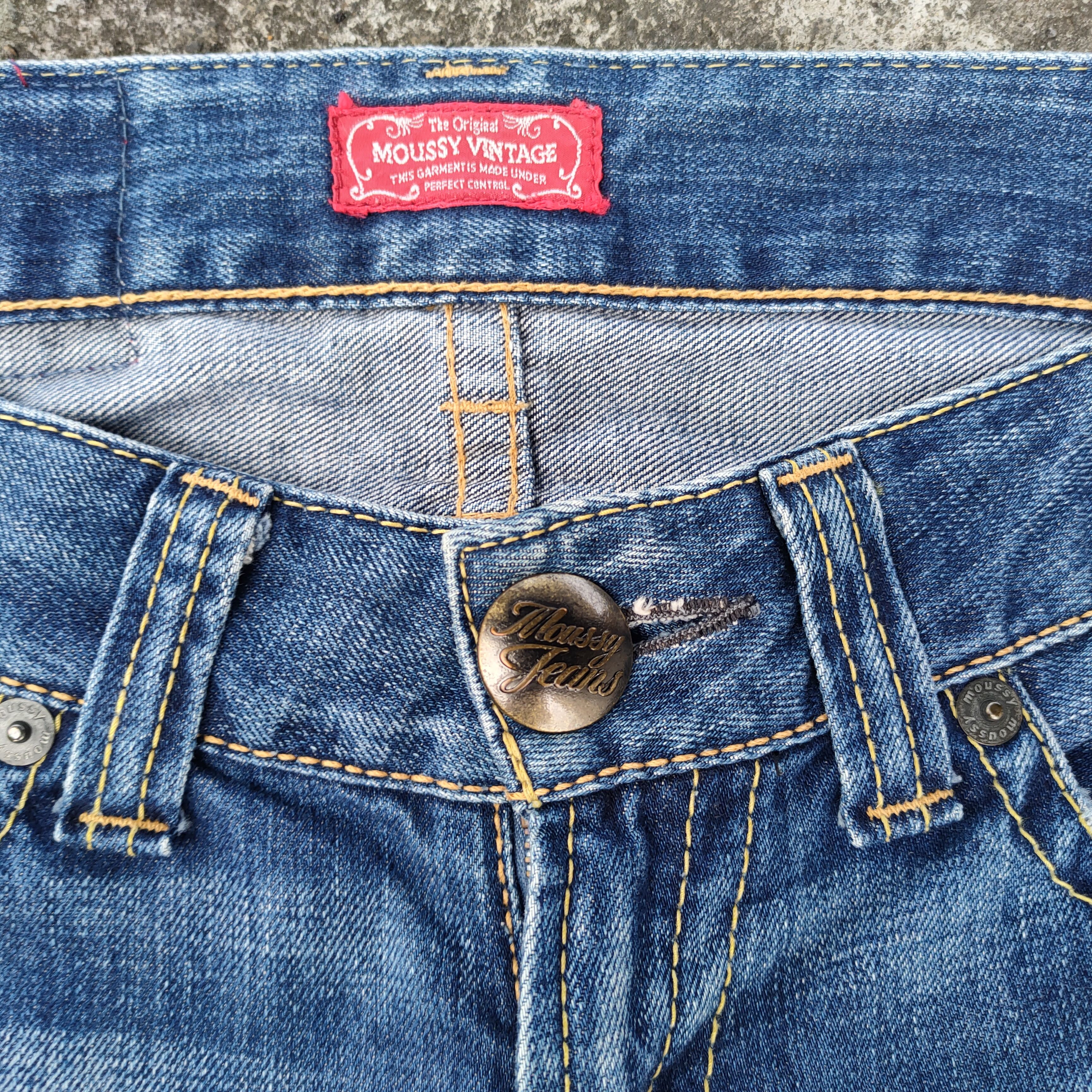 MOUSSY VINTAGE MOUSSY FLARE LOWRISE FADED JEANS DENIM PANTS Size US 30 / EU 46 - 4 Thumbnail